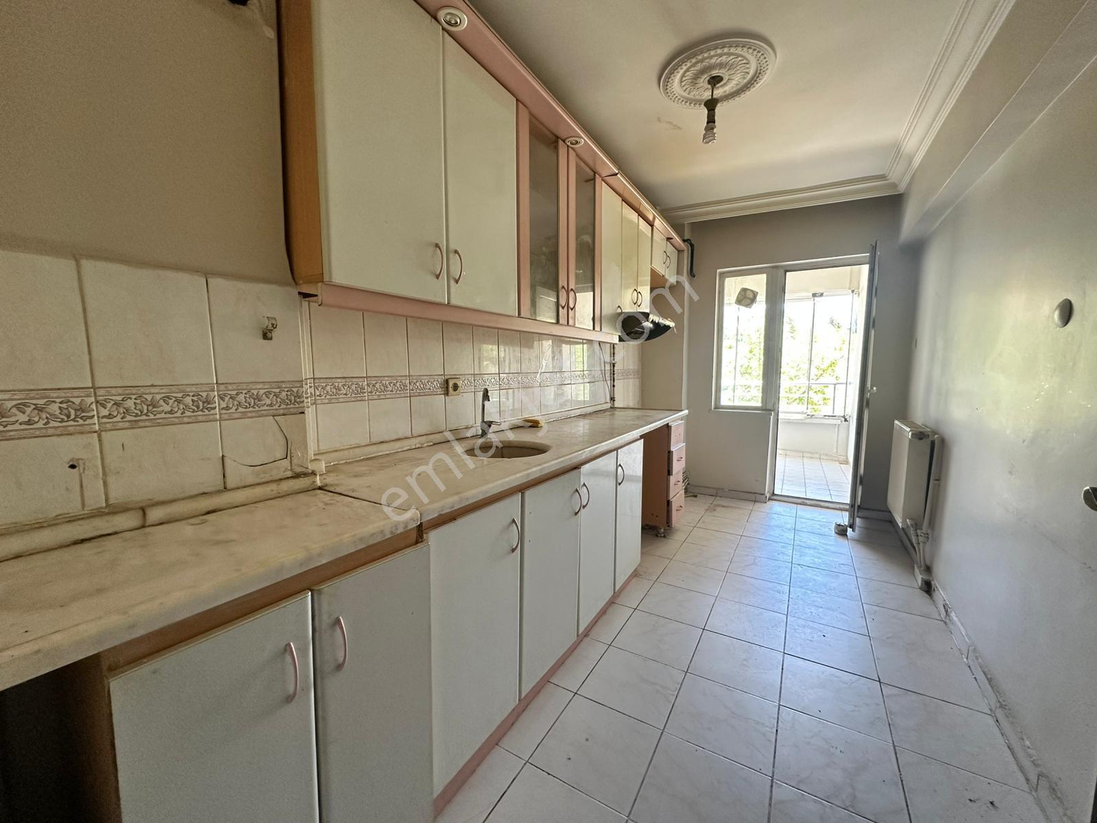Batı Sitesi Mah 2.katta Site İçerisinde 3+1 120m2 Kupon Daire..! - Görsel 2