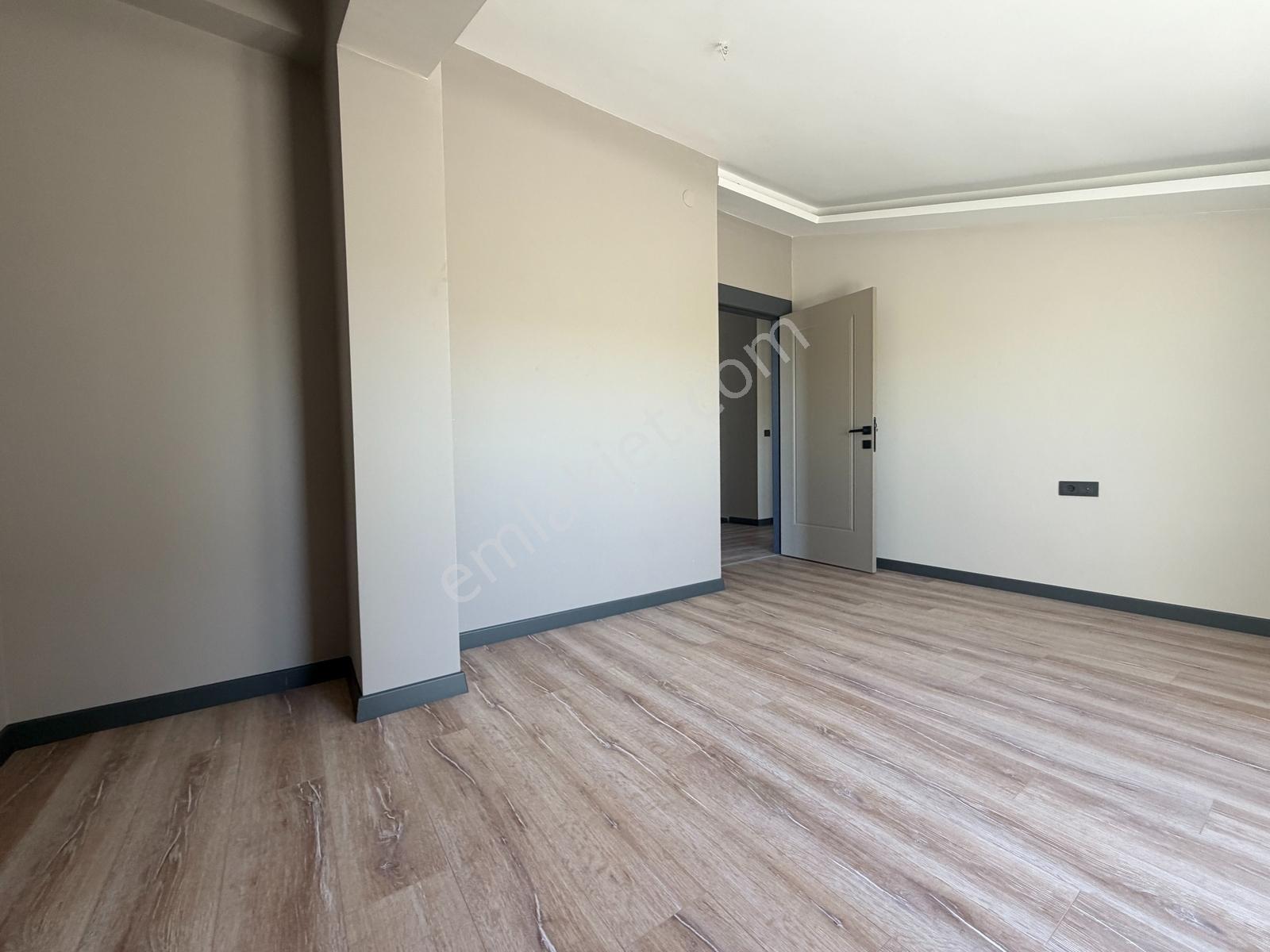 İncekte Çatı Eğimsiz/bağımsız Mutfak/ Önü Açık Kiralık 4+1 - Görsel 29