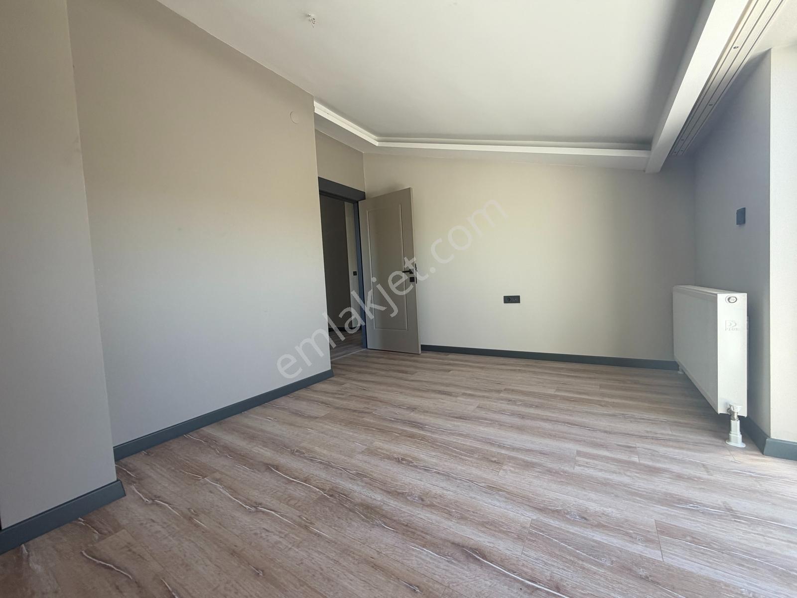 İncekte Çatı Eğimsiz/bağımsız Mutfak/ Önü Açık Kiralık 4+1 - Görsel 20