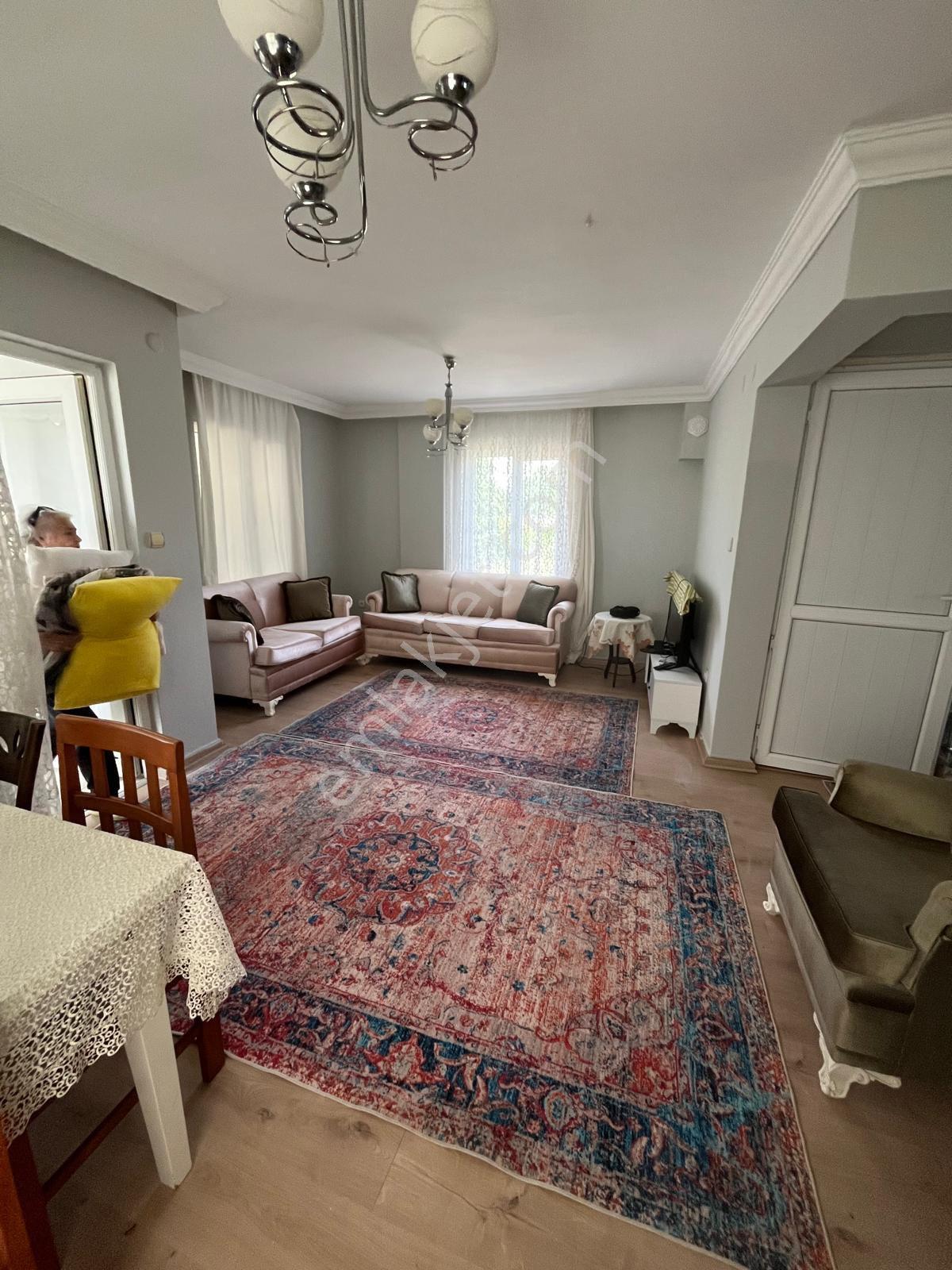 Urla Torasan Da Deniz Ve Sahile Yürüme Mesafesinde Kiralık Villa - Görsel 10