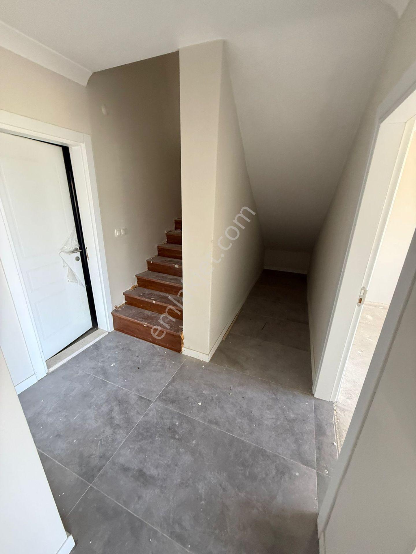 🌅🏡 Başiskele Altınkent’te Deniz Manzaralı Lüks Çatı Dubleks! 🏡🌅 - Görsel 7