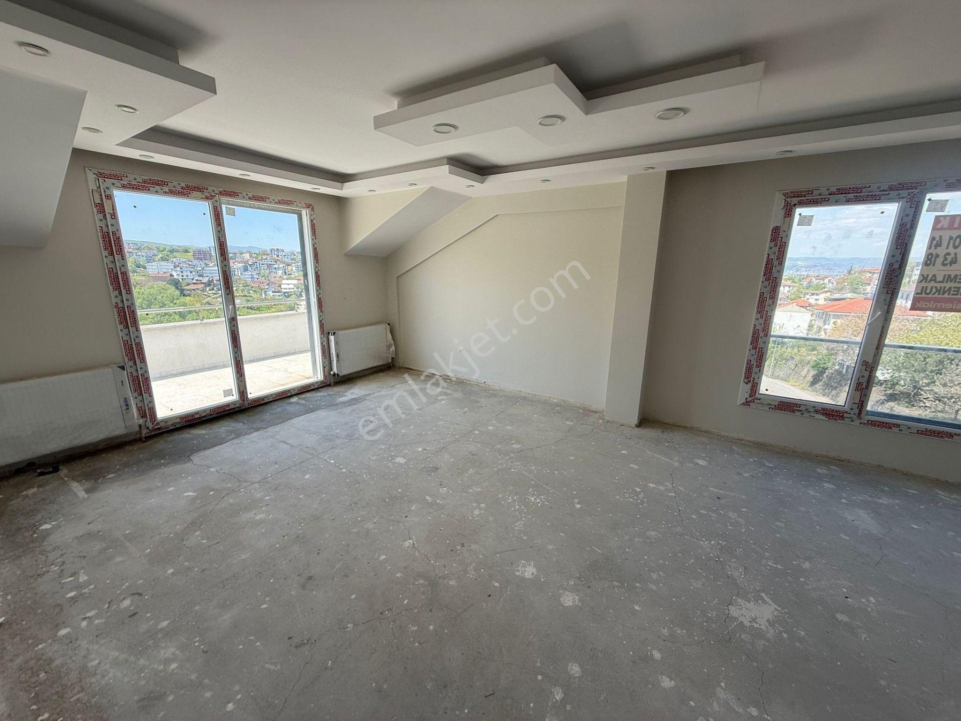 🌅🏡 Başiskele Altınkent’te Deniz Manzaralı Lüks Çatı Dubleks! 🏡🌅 - Görsel 24