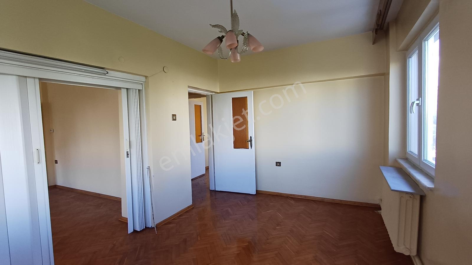 Century21'den Yeni Mahallede Anayola Cephe 3+1 Site İçi Kiralık - Görsel 5
