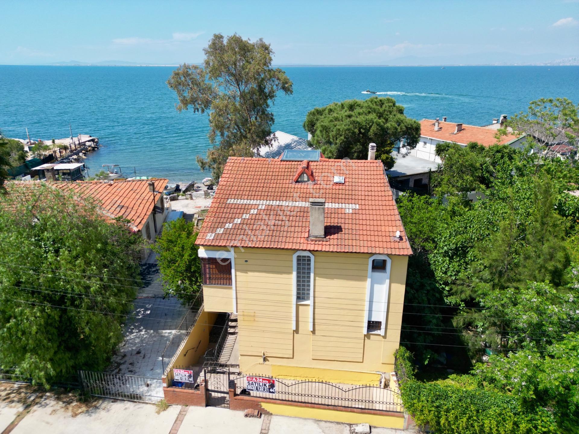 Altıevlerde Teraslı, Deniz Manzaralı Geniş 4+1 Villa - Görsel 7
