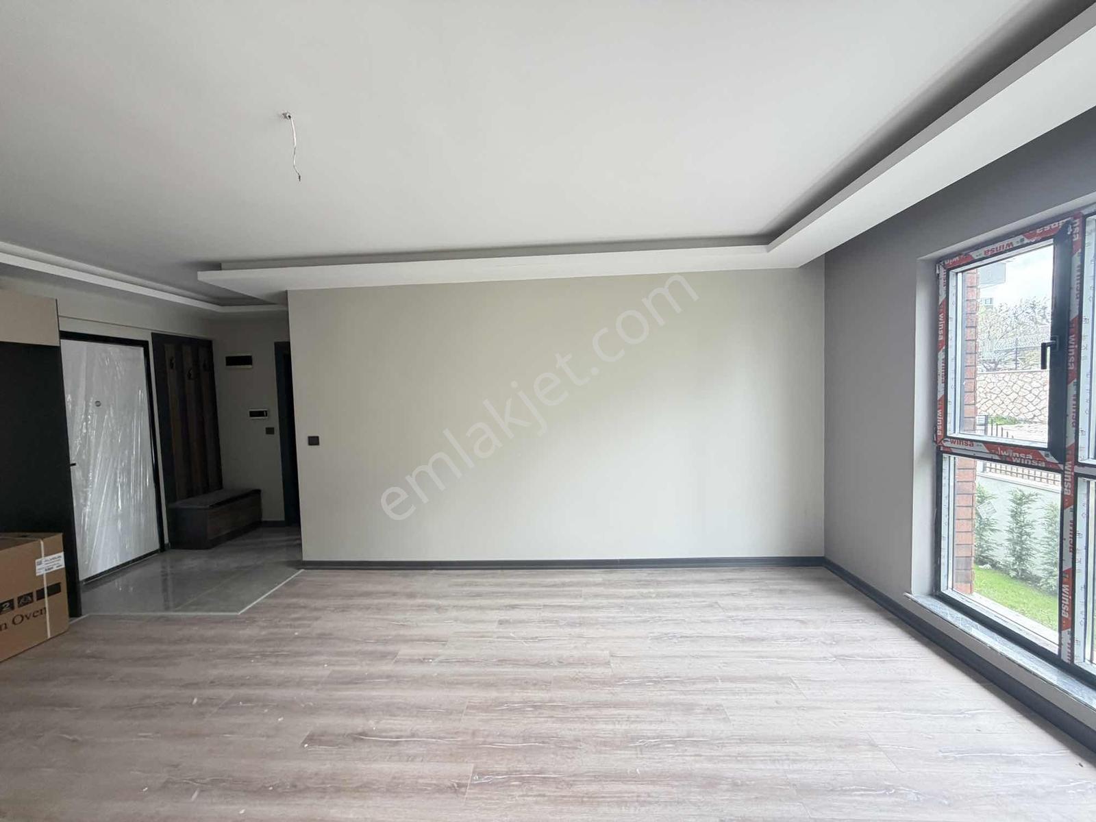 İncek'te Site İçi Ara Kat Kapalı Otoparklı Kiralık 1+1 - Görsel 5