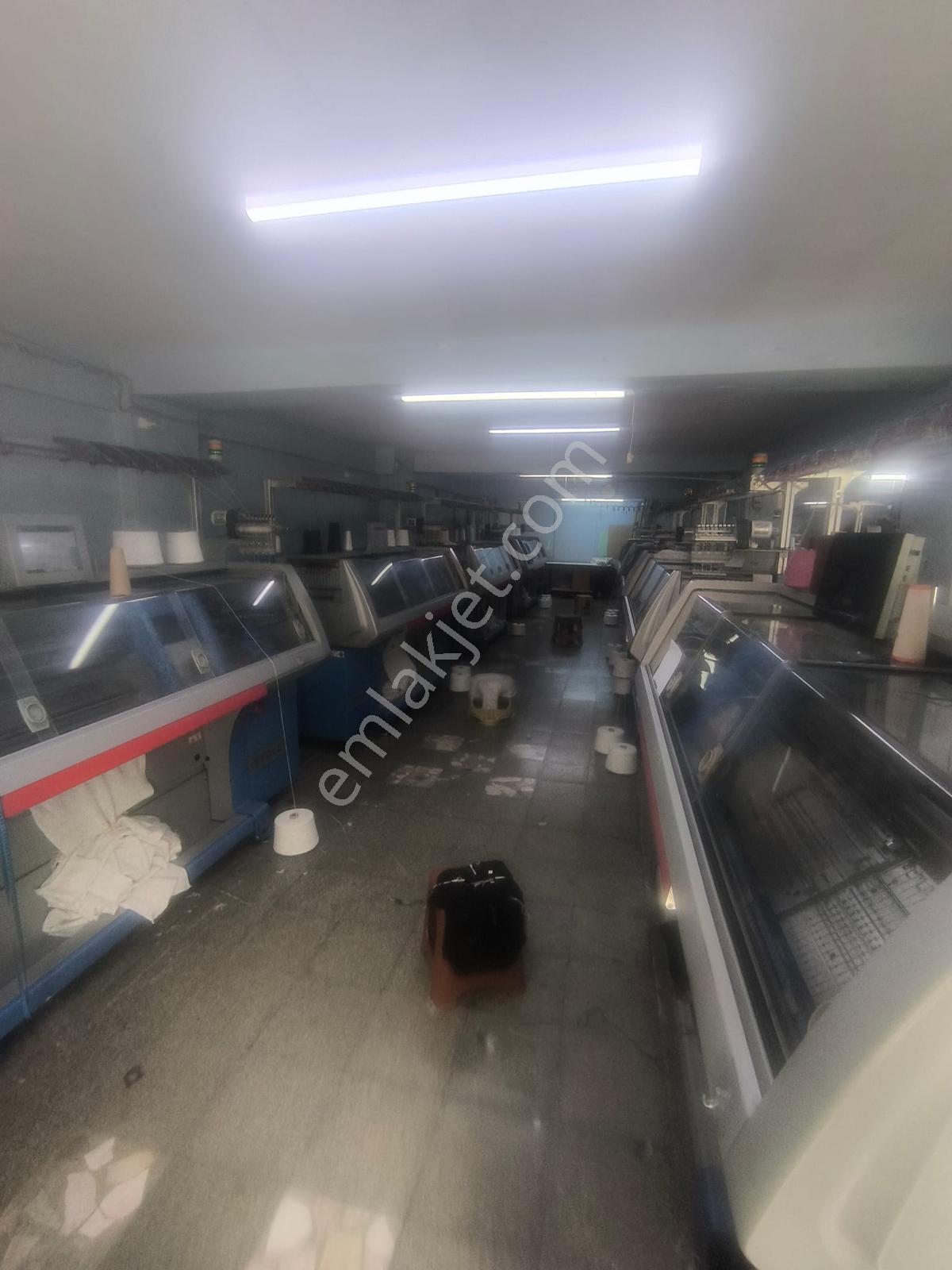 Bayrampaşa Orta Mahalle'de 145 M2 Kiralık Dükkan - Görsel 6