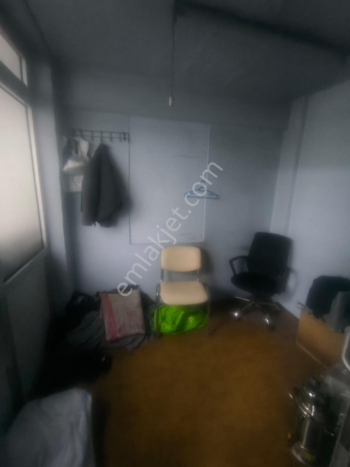 Bayrampaşa Orta Mahalle'de 145 M2 Kiralık Dükkan - Görsel 9