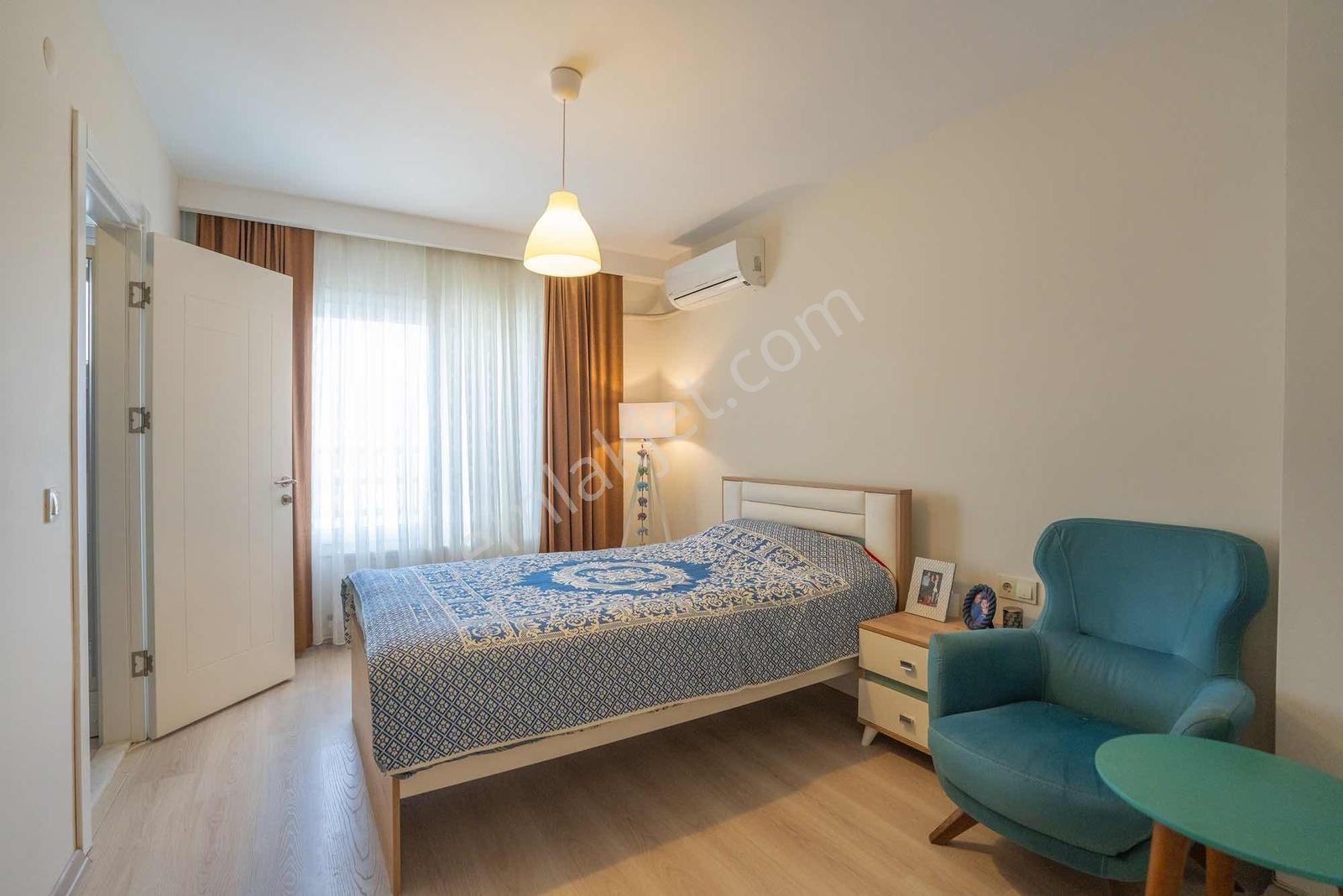 Kuşadası Özada Sitesinde Deniz Manzaralı 4+1 Çatı Dubleks - Görsel 10