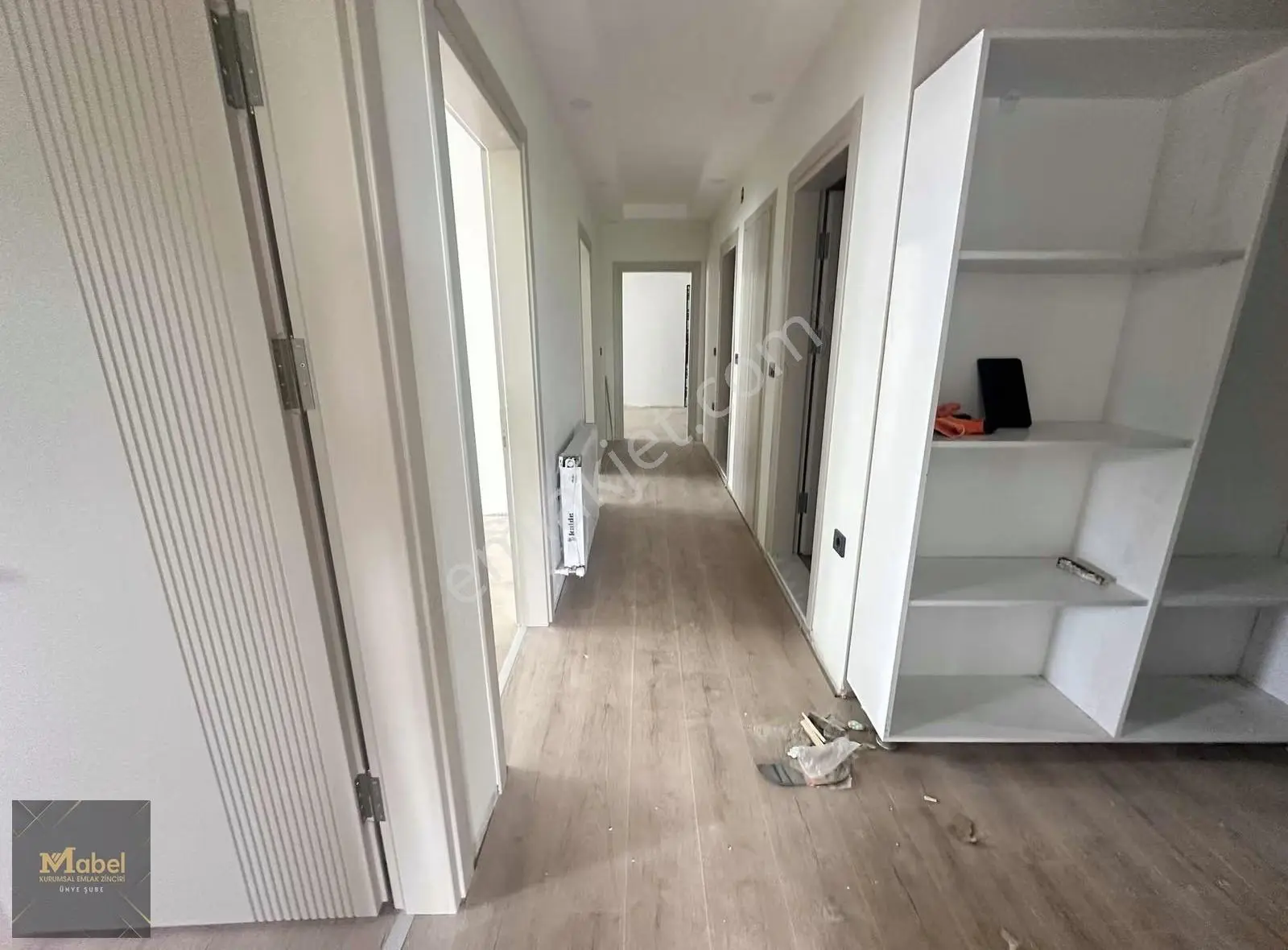 * Kapalı Mutfak Kombi Ve Cam Balkonutakılı Merkezi Konumda Daire - Görsel 5