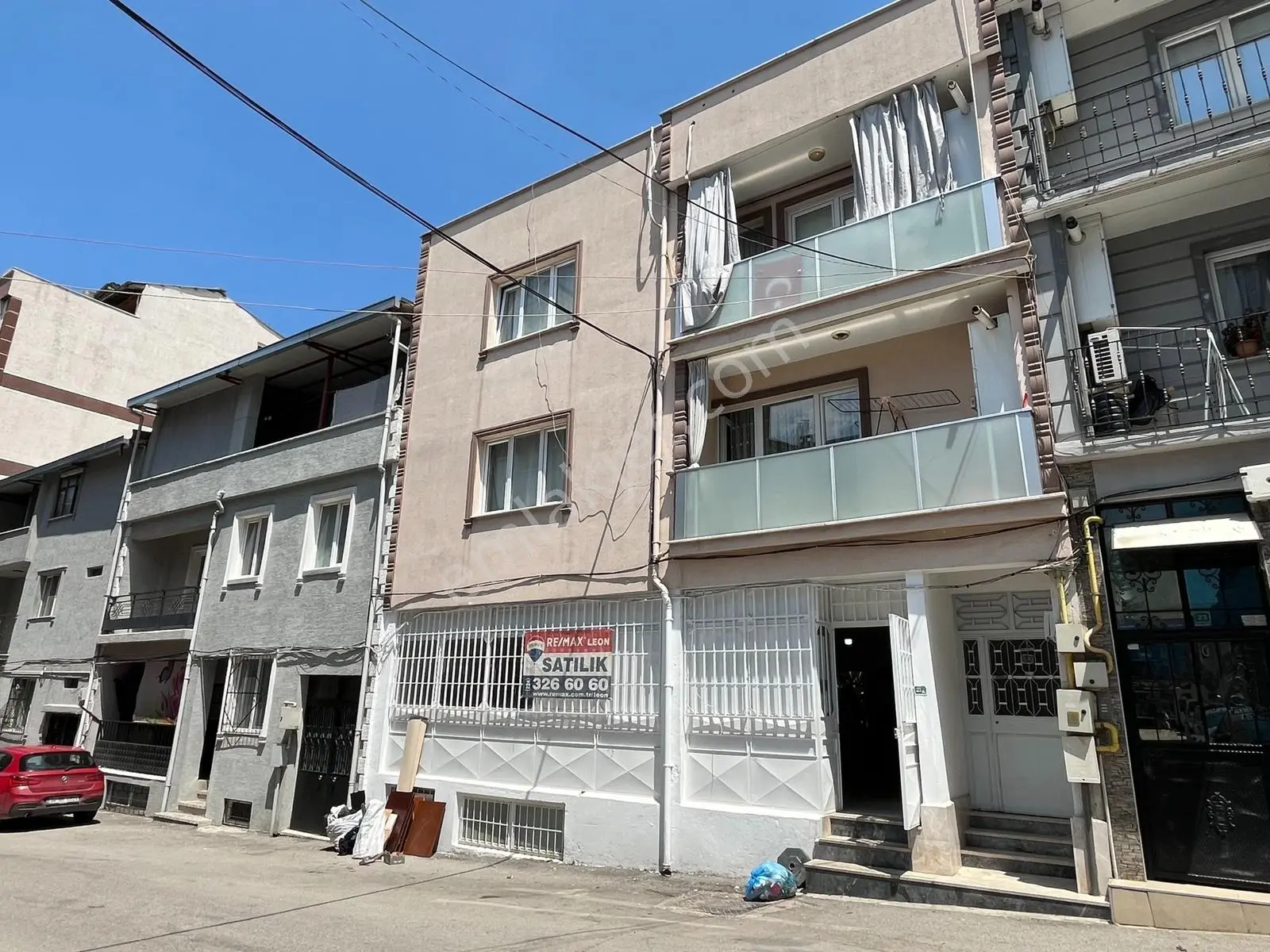 Yıldırım Esenevler Mahalle 1 Dükkan 2 Daireli Komple Müstakil Ev