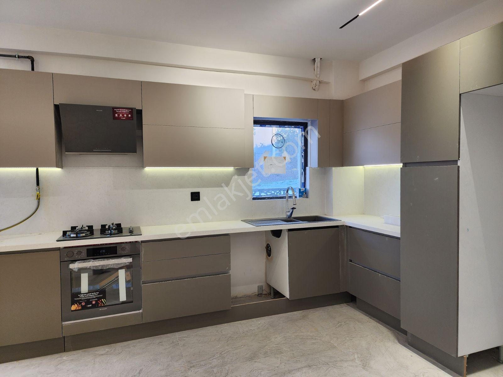 Premium, Çift Mutfak, 300m2 Net, Önü Açık, Hazır 5+1 Villa - Görsel 25