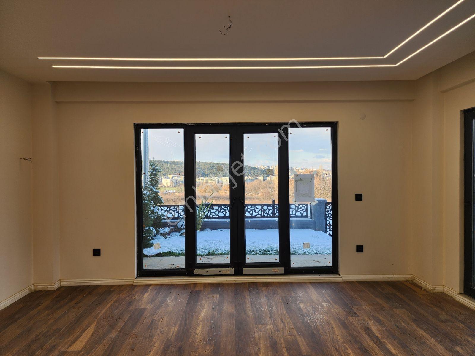 Premium, Çift Mutfak, 300m2 Net, Önü Açık, Hazır 5+1 Villa - Görsel 24