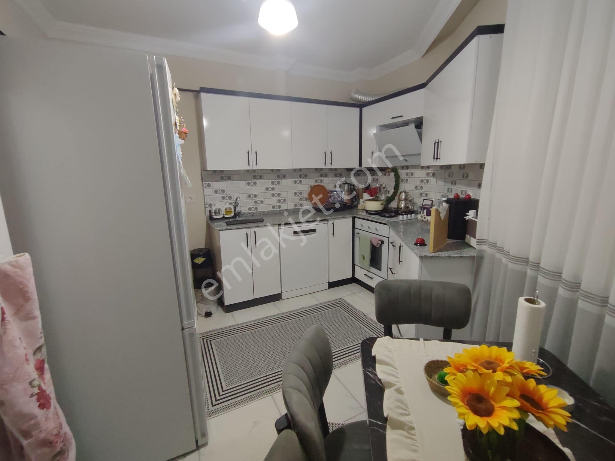 Muradiye Çarşıya Yakın 2+1 85 M2 2.kat Fullüks Daire 3.800.000 Tl - Görsel 2