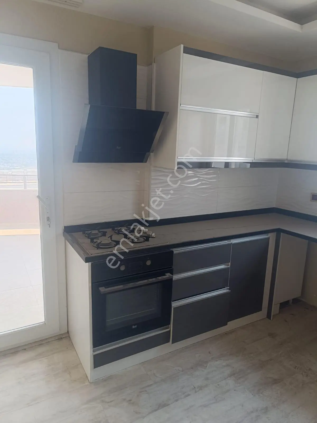 Adana Sarıçamda Bilim Teknoloji Yakınında Bulvara Yakın 3+1 Kapalı Mutfak Fırsat Kiralık Daire - Görsel 2