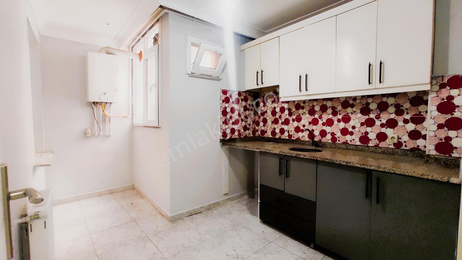 Esenyurt İskanlı Bahçe Kullanımlı 2+1 Satılık Daire - Görsel 6