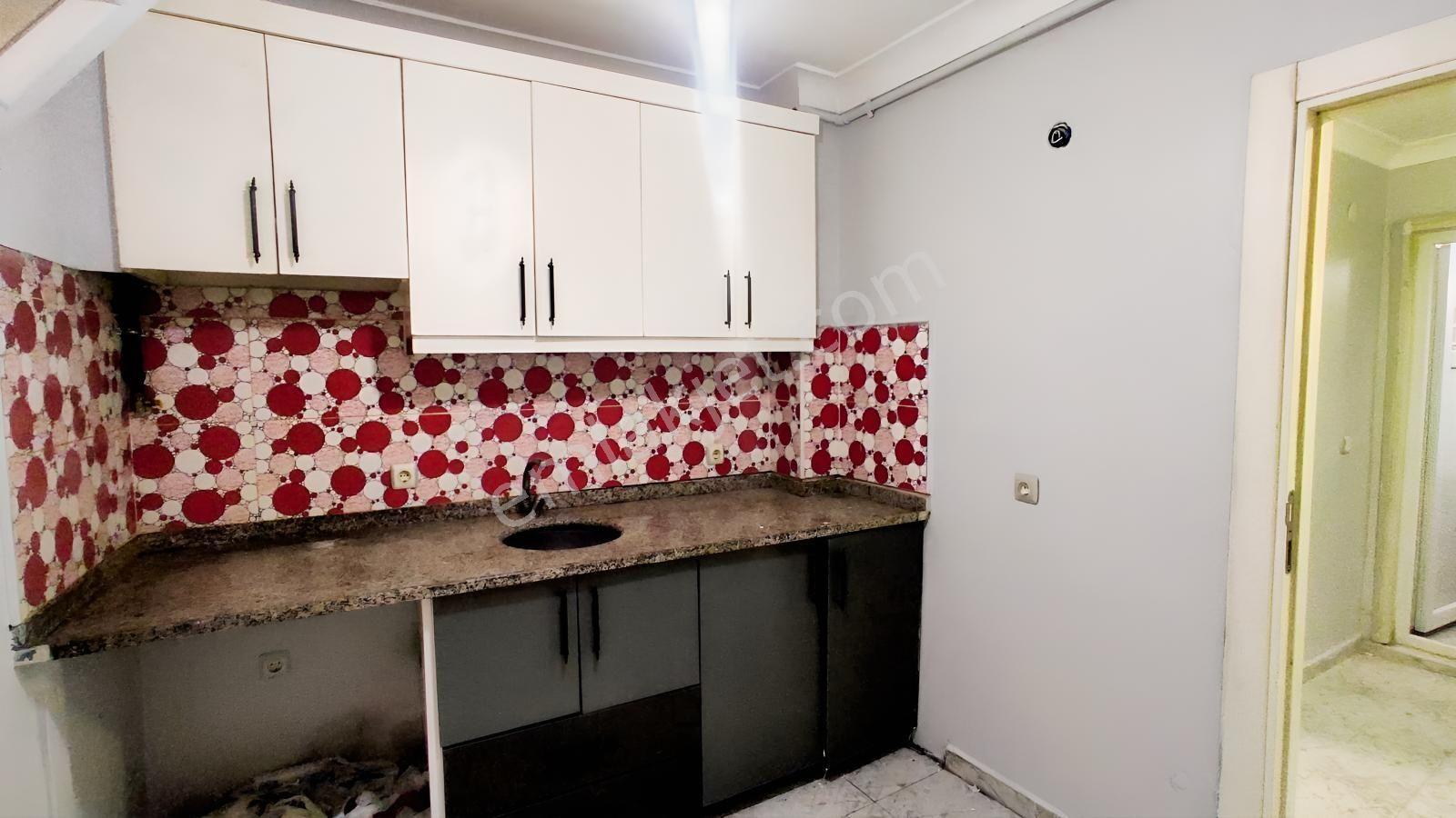 Esenyurt İskanlı Bahçe Kullanımlı 2+1 Satılık Daire - Görsel 23