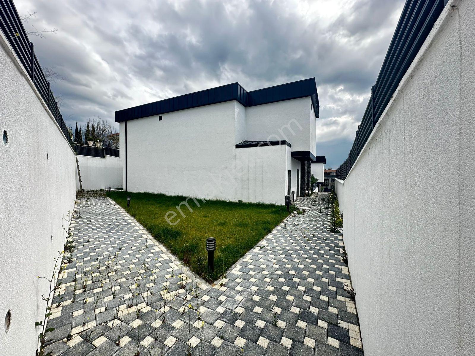 Remax Advantage'dan Bademli'de Müstakil Havuzlu Kapalı Garajlı - Görsel 8