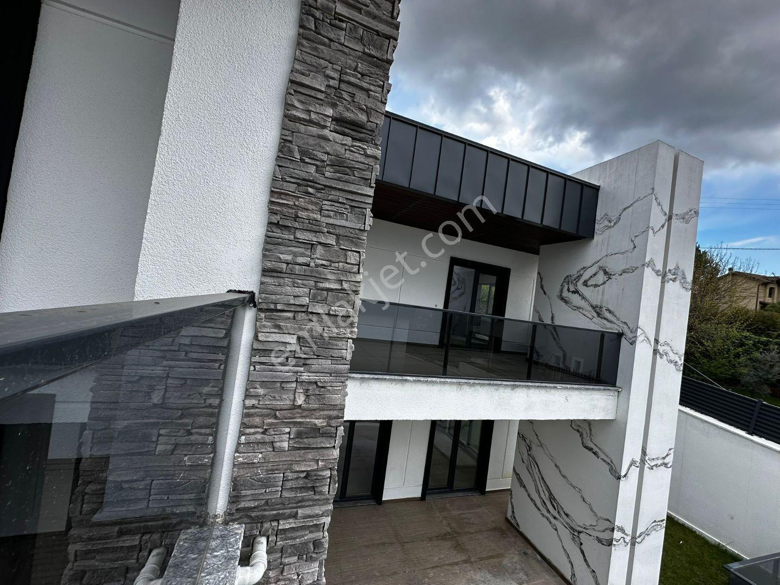Remax Advantage'dan Bademli'de Müstakil Havuzlu Kapalı Garajlı - Görsel 35