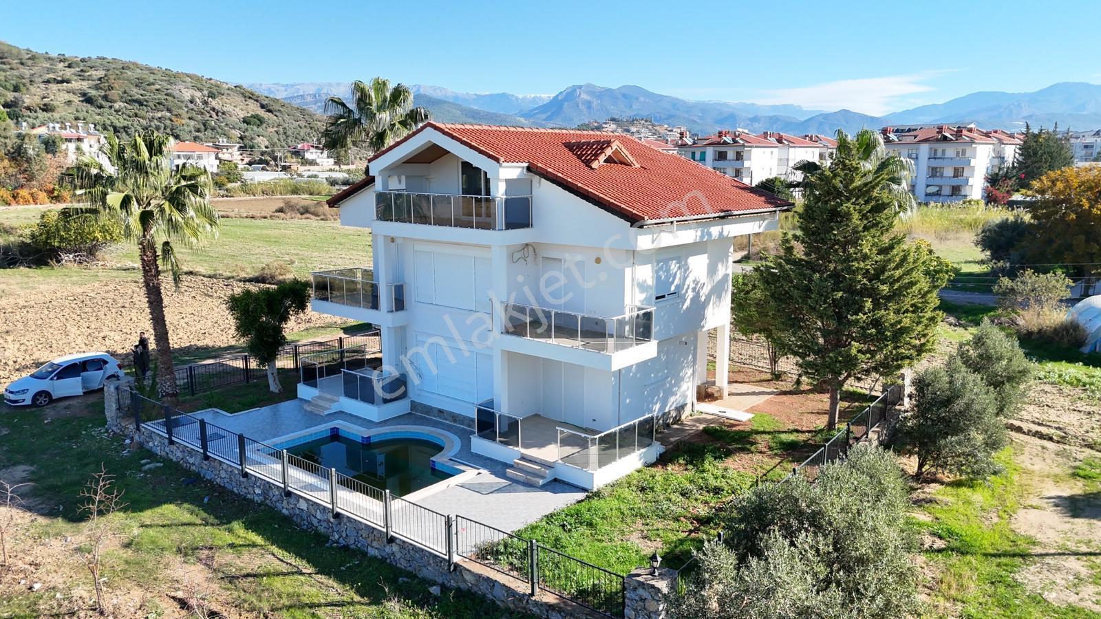 Gazipaşa / Pazarcı 5+1 Tripleks Villa Satılık Müstakil - Görsel 24