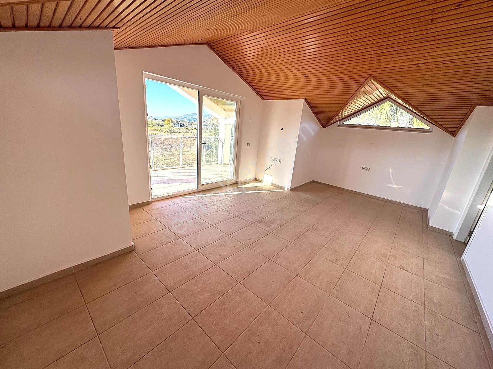 Gazipaşa / Pazarcı 5+1 Tripleks Villa Satılık Müstakil - Görsel 13