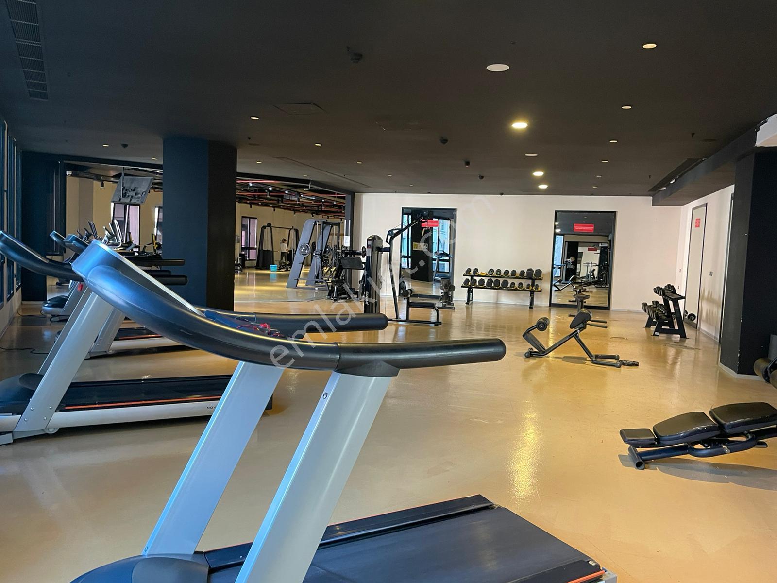 Kiptaş Venezia Mega Kiralık Full Lüks Eşyalı Kare Salon 1+1 Daire - Görsel 17