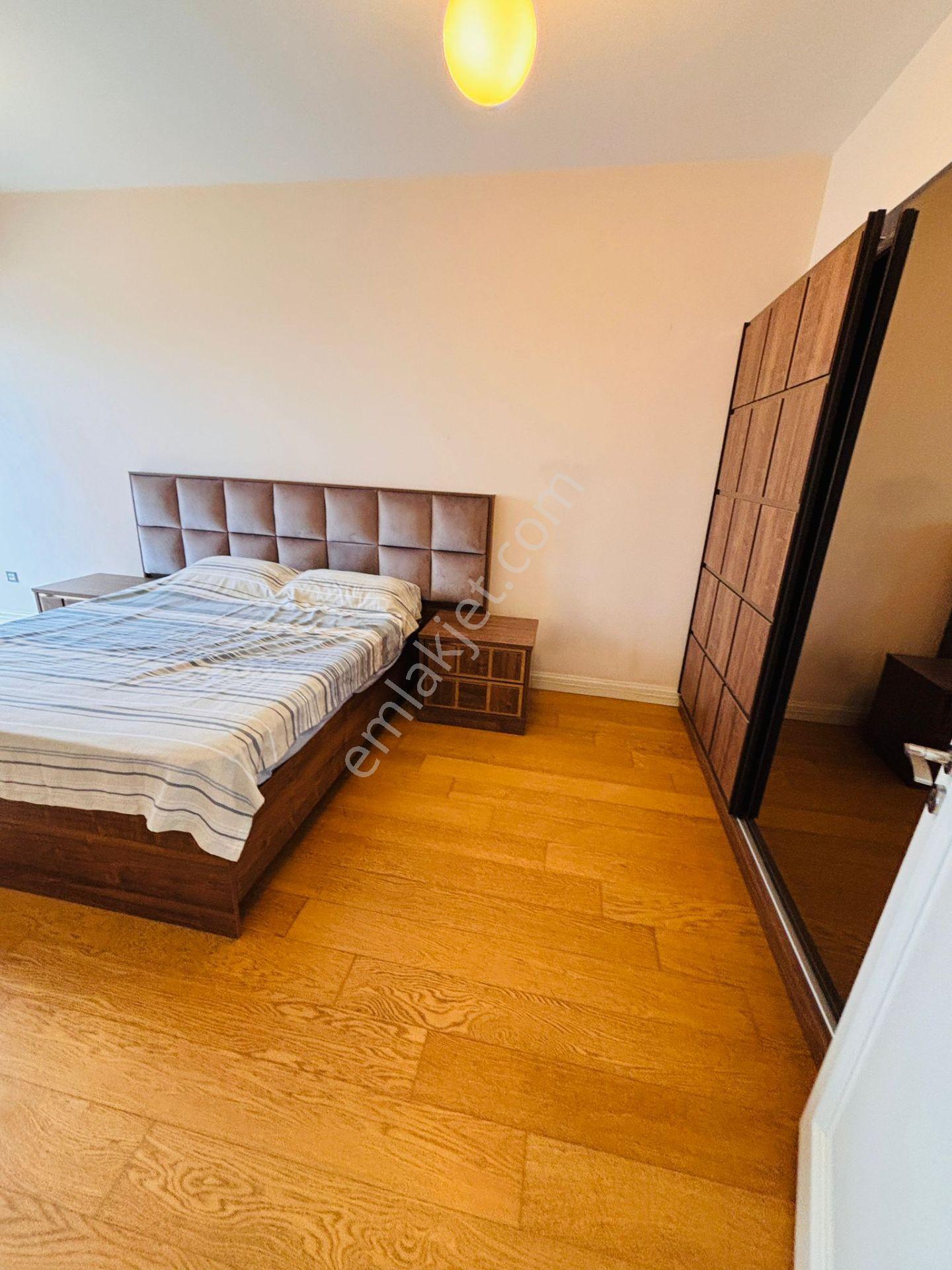 Kiptaş Venezia Mega Kiralık Full Lüks Eşyalı Kare Salon 1+1 Daire - Görsel 11