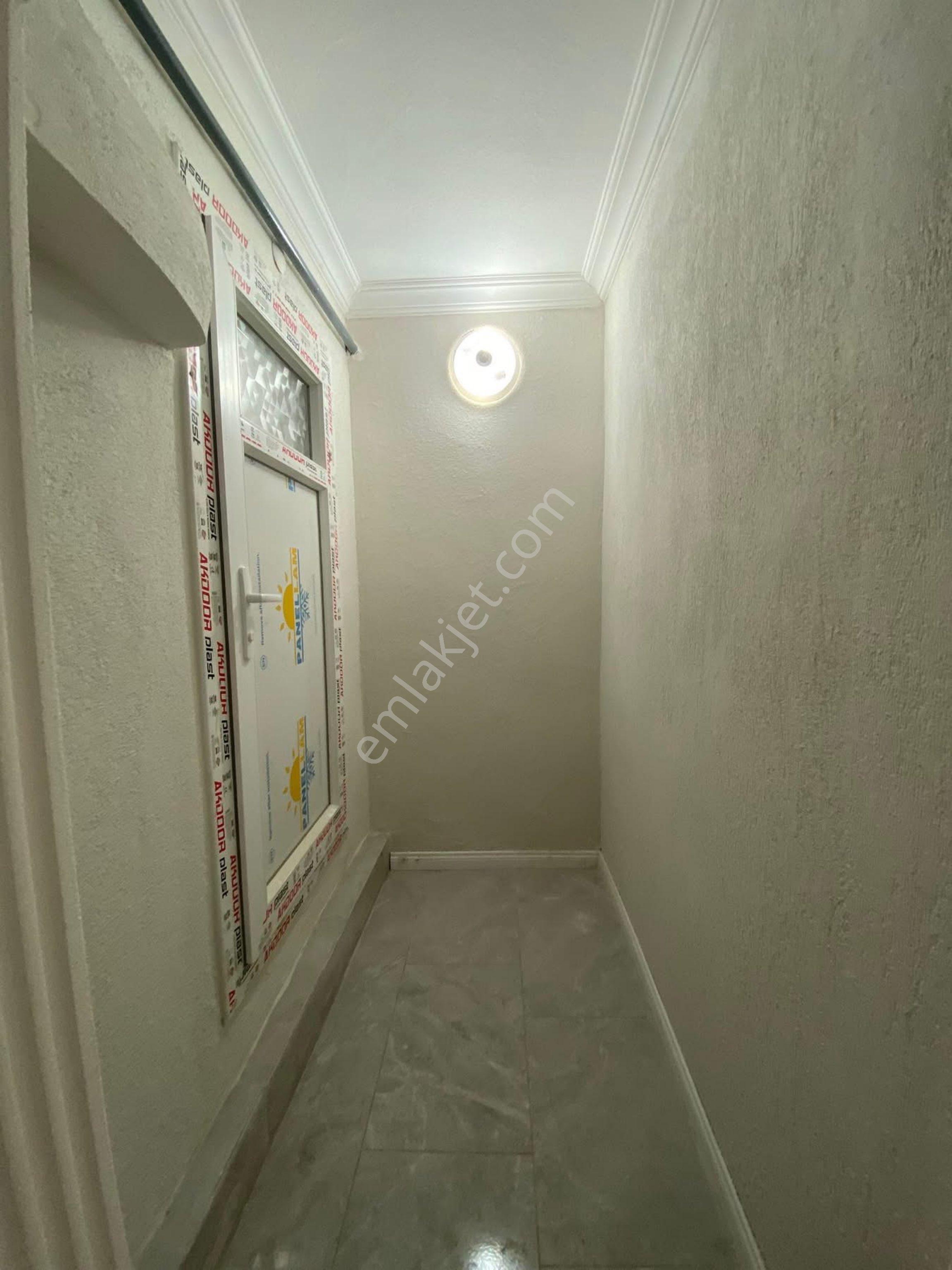 Altıntaş’ta Doğalgazlı Masrafsız 2+1 Yarı Bodrum Daire - Görsel 9