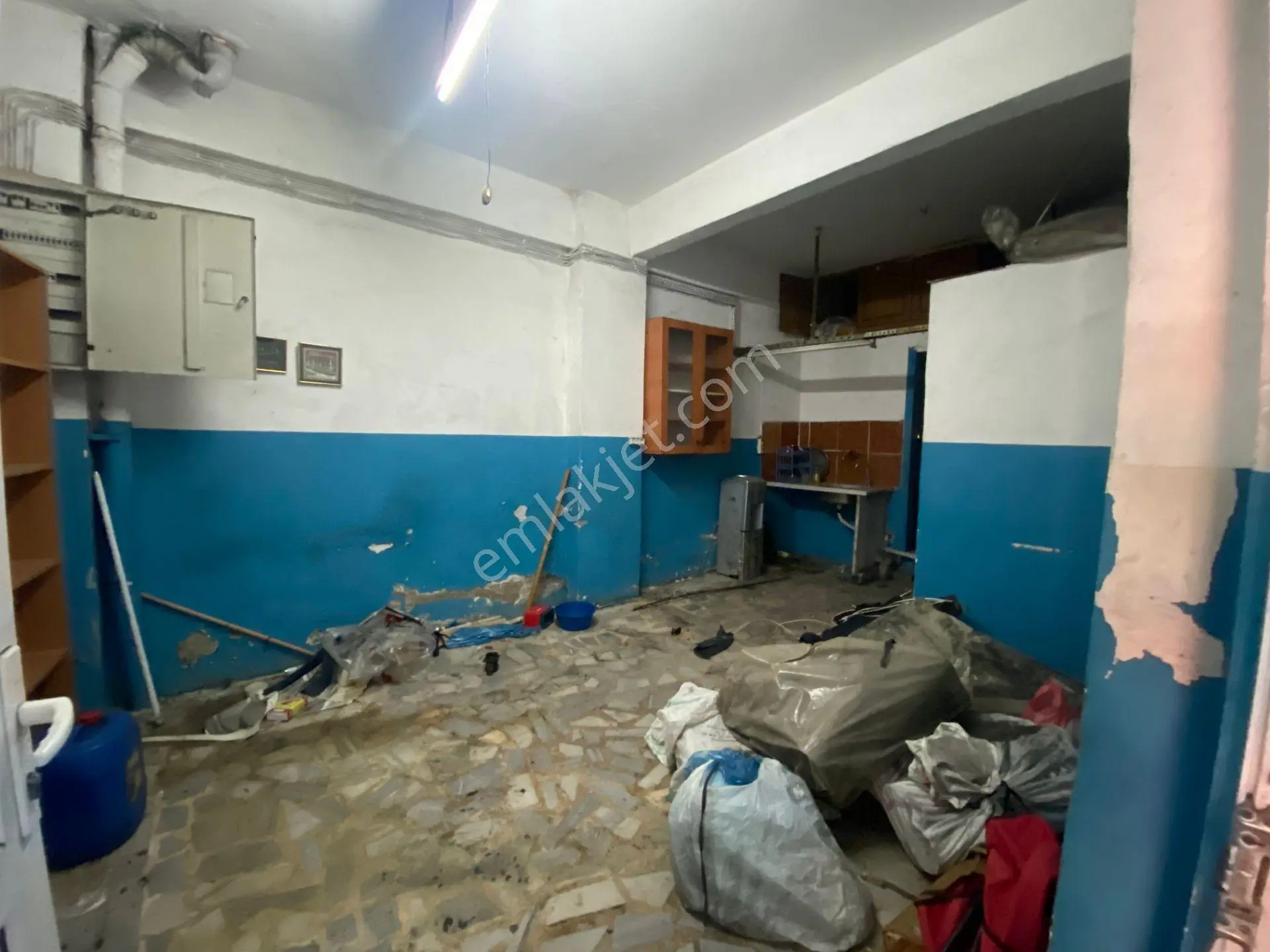 Avrupa Emlak Tan Esenler Fatih Mh 250m² Konfeksiyon,imalat,depo Gibi Sektörlere Uygun Kiralık Dükkan - Görsel 4