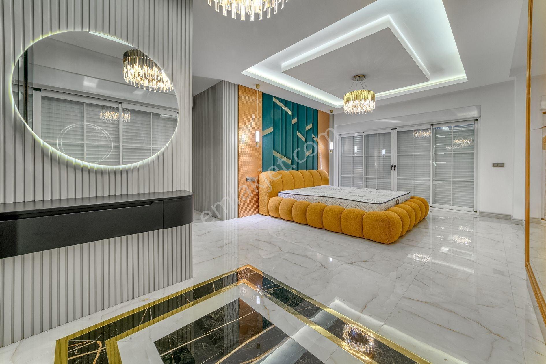 Alanya Tepe Bölgesinde Hayalinizdeki Lüks Triplex Villa - Görsel 34
