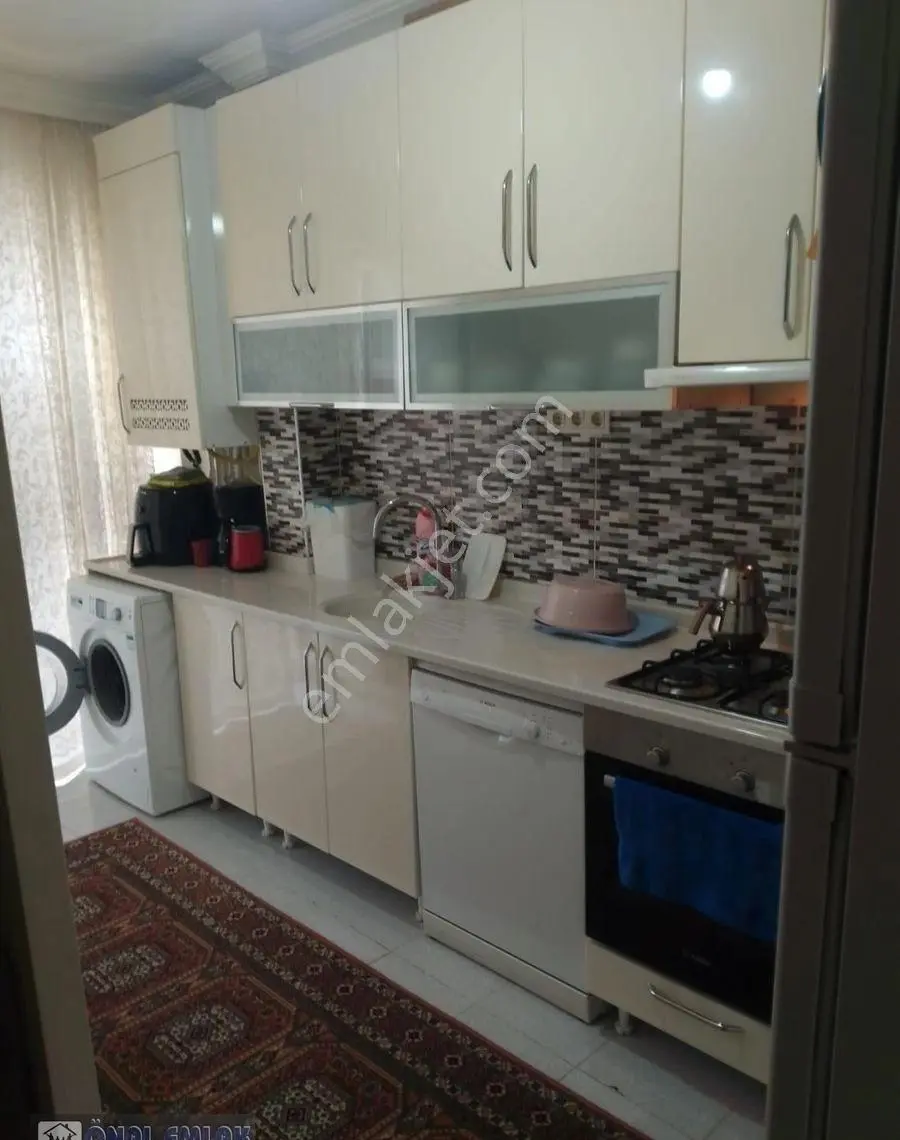 Önaldan Ankara Çankaya Hürriyet Caddesi Üzeri 3+1 Full Yapılı