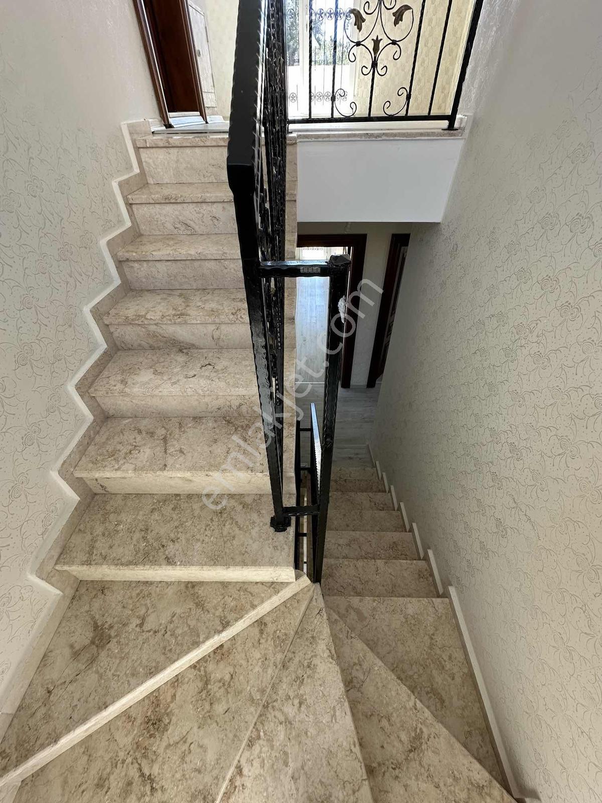 Çalı Gümüşlük 5+1 Müstakil Bahçeli Garajlı 305m2 Kiralık Villa - Görsel 19