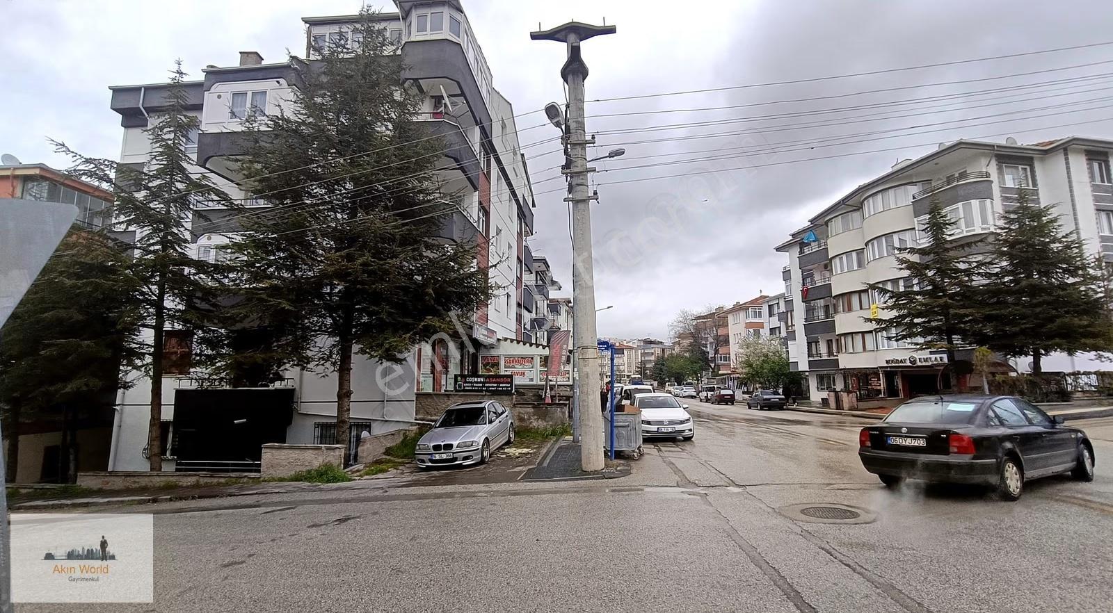 Bahçelievler Mahallesinde Prestijli Lokasyonda Satılık Dükkan - Görsel 2