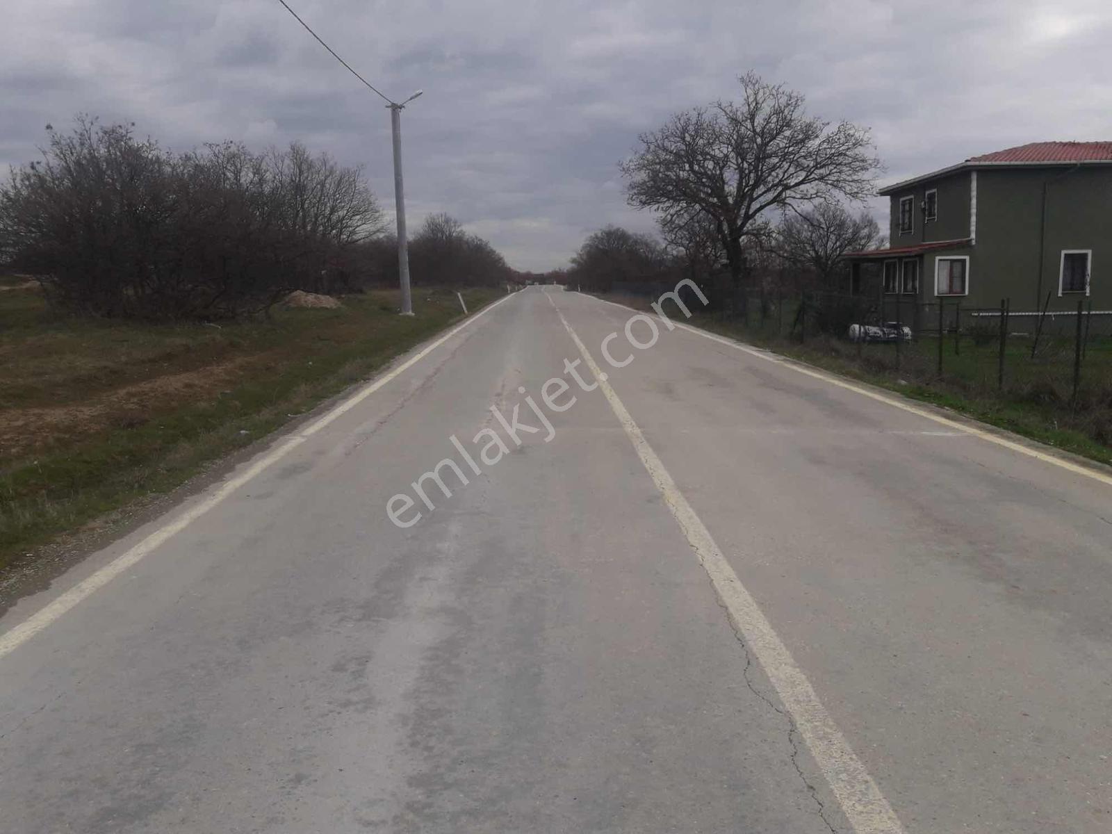 Tuğra'dan Danişment Köyünde Yola 2. Parsel Satılık Arazi Hissesi - Görsel 8