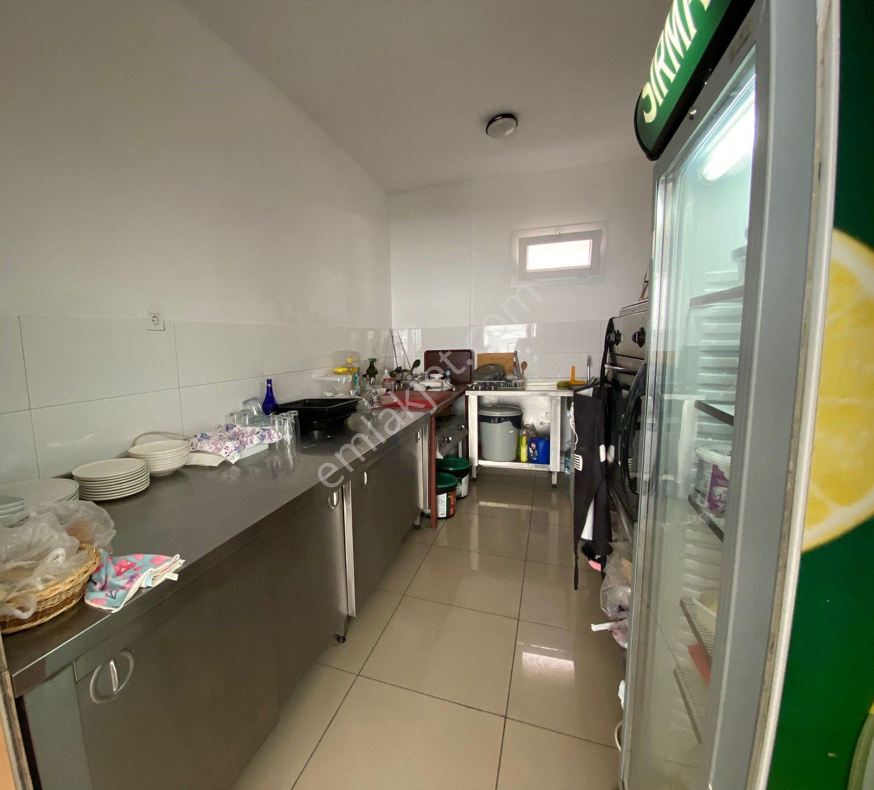 Çeşme Dalyan'da Devren Kiralık İşyeri