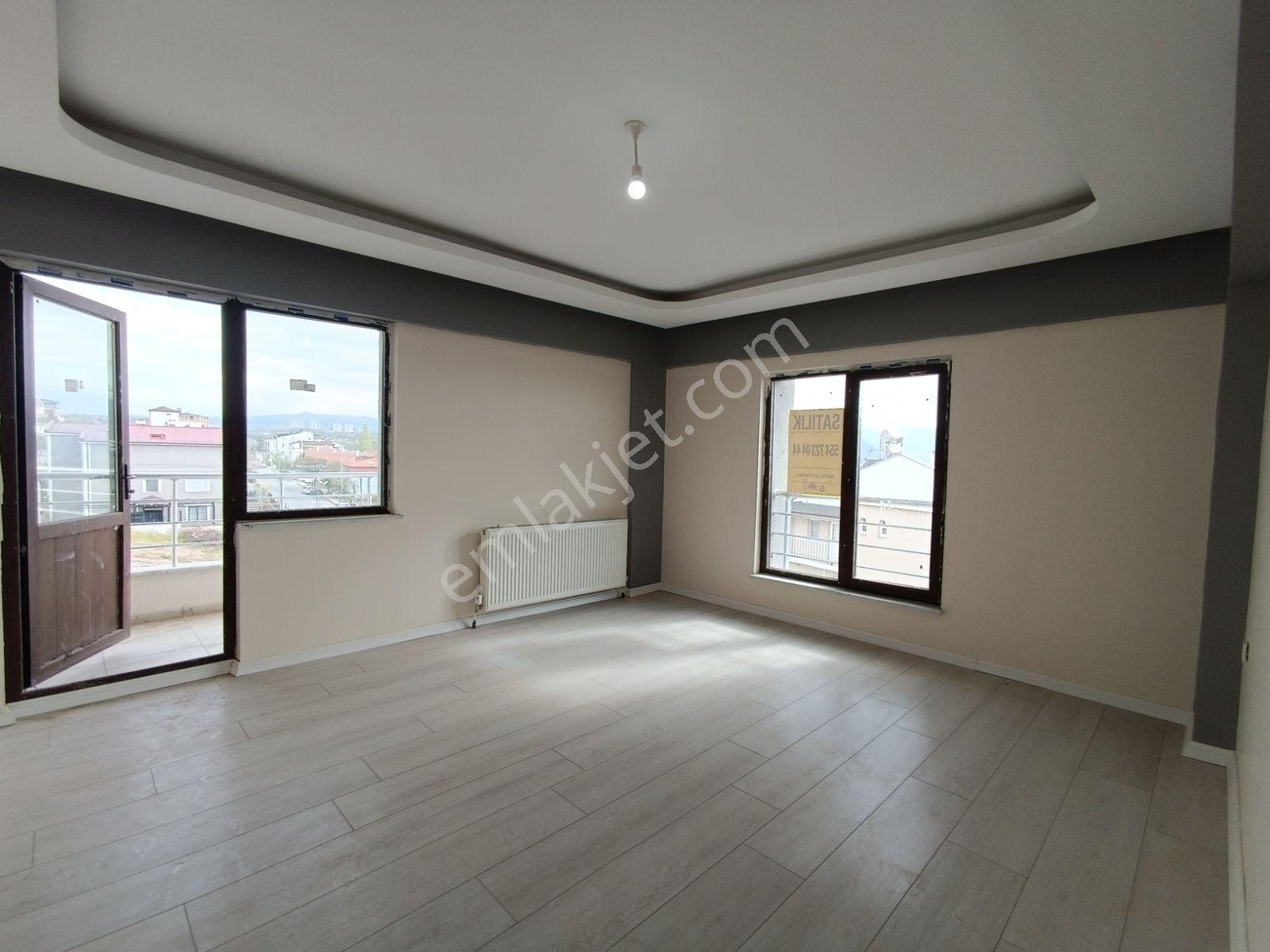 Kombili Almancı Dairesi Mimarsinan Da Manzaralı 200 M2 - Görsel 7