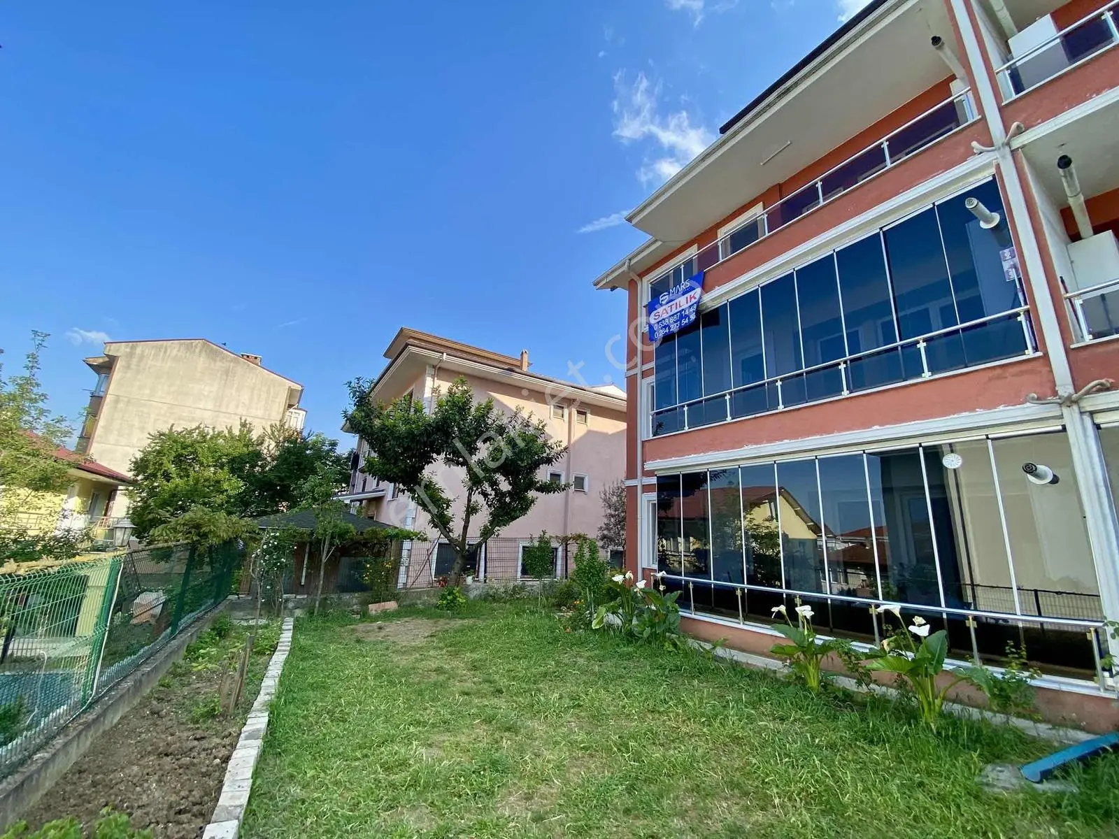 4+1 | 185 M² | Dubleks Daire | Serdivan Belediyesi'ne 600 M.