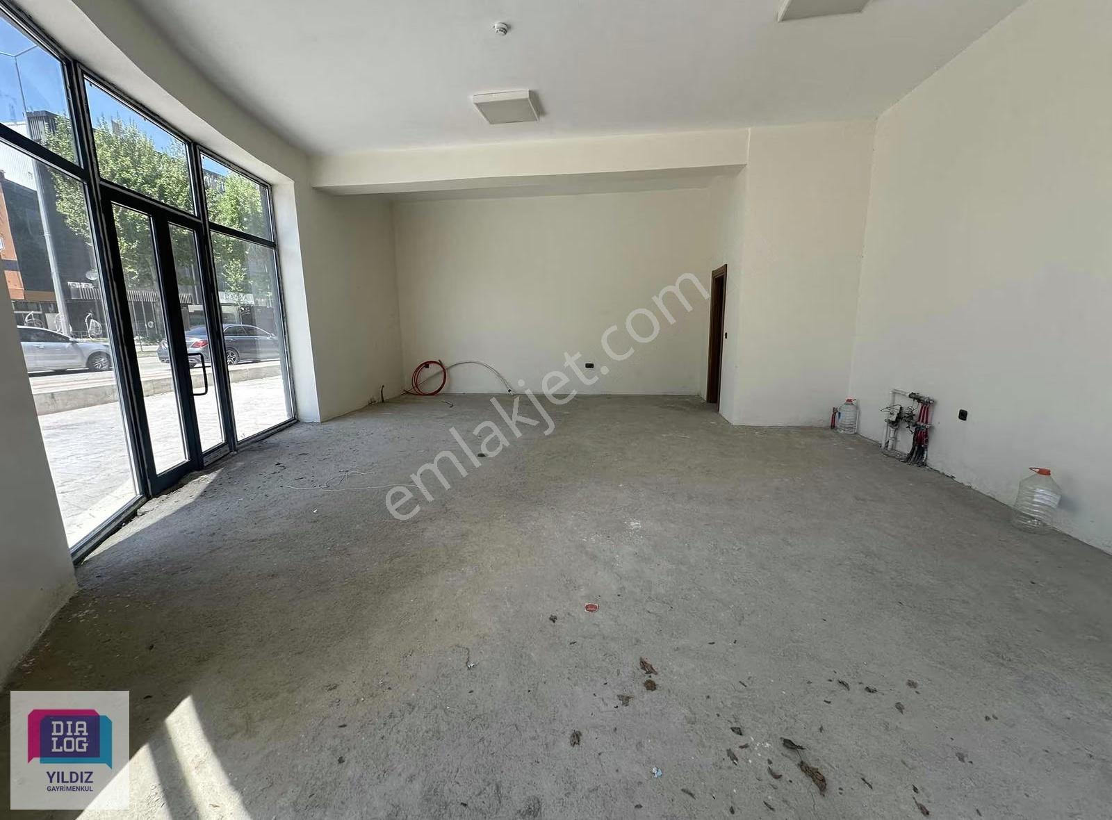 Yıldırım Mevlana Toki Samanlı Caddesne Cephe Kiralık Köşe Dükkan - Görsel 4