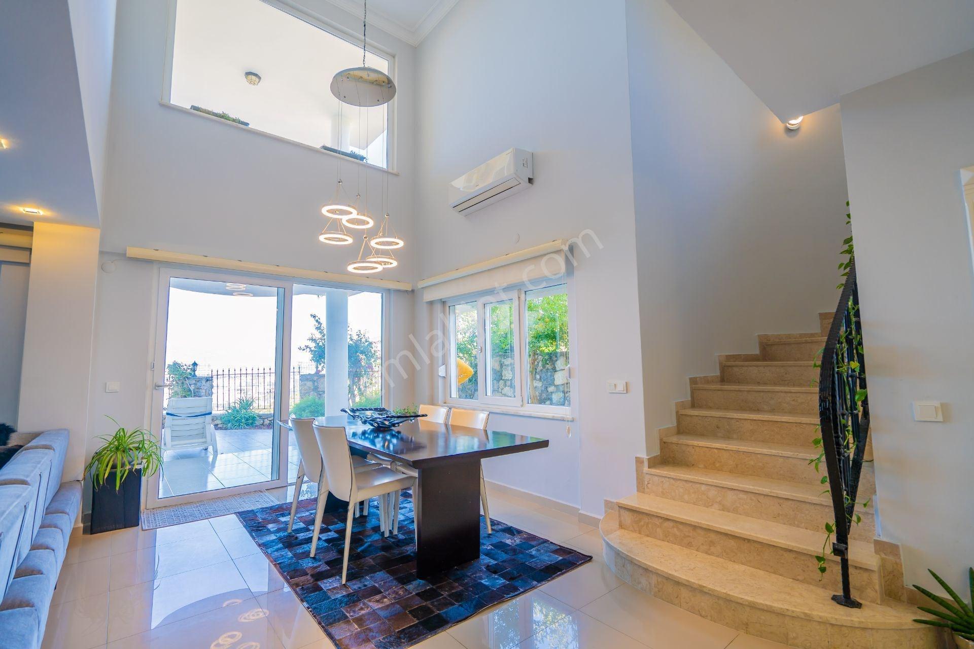 Alanya Kargıcak’ta Panoramik Manzaralı Satılık Lüks Villa - Görsel 6