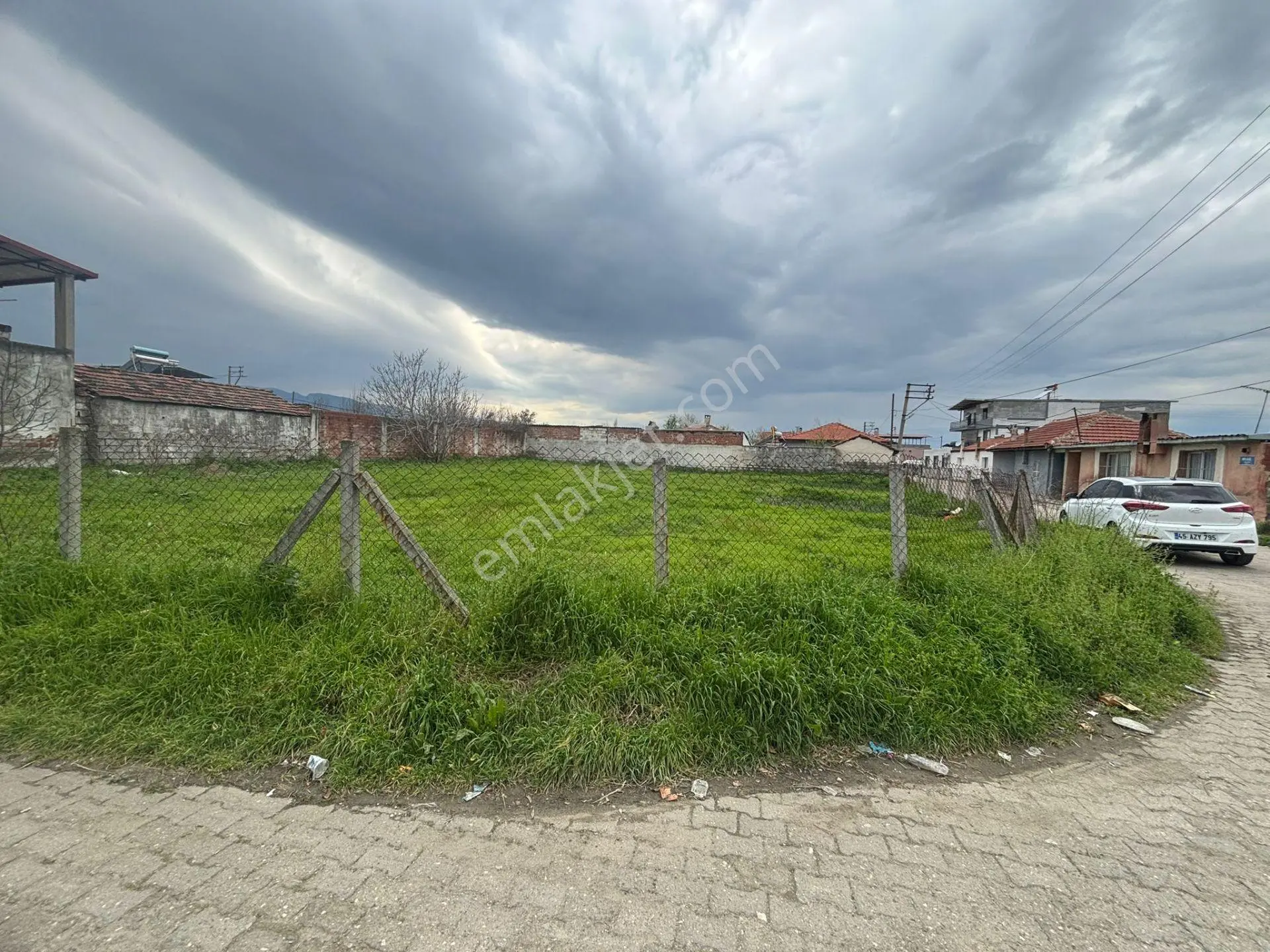 Yuvam Gayrimenkul'den Manisa Salihli Yılmaz Mah.450 M2 Satılık Arsa - Görsel 3