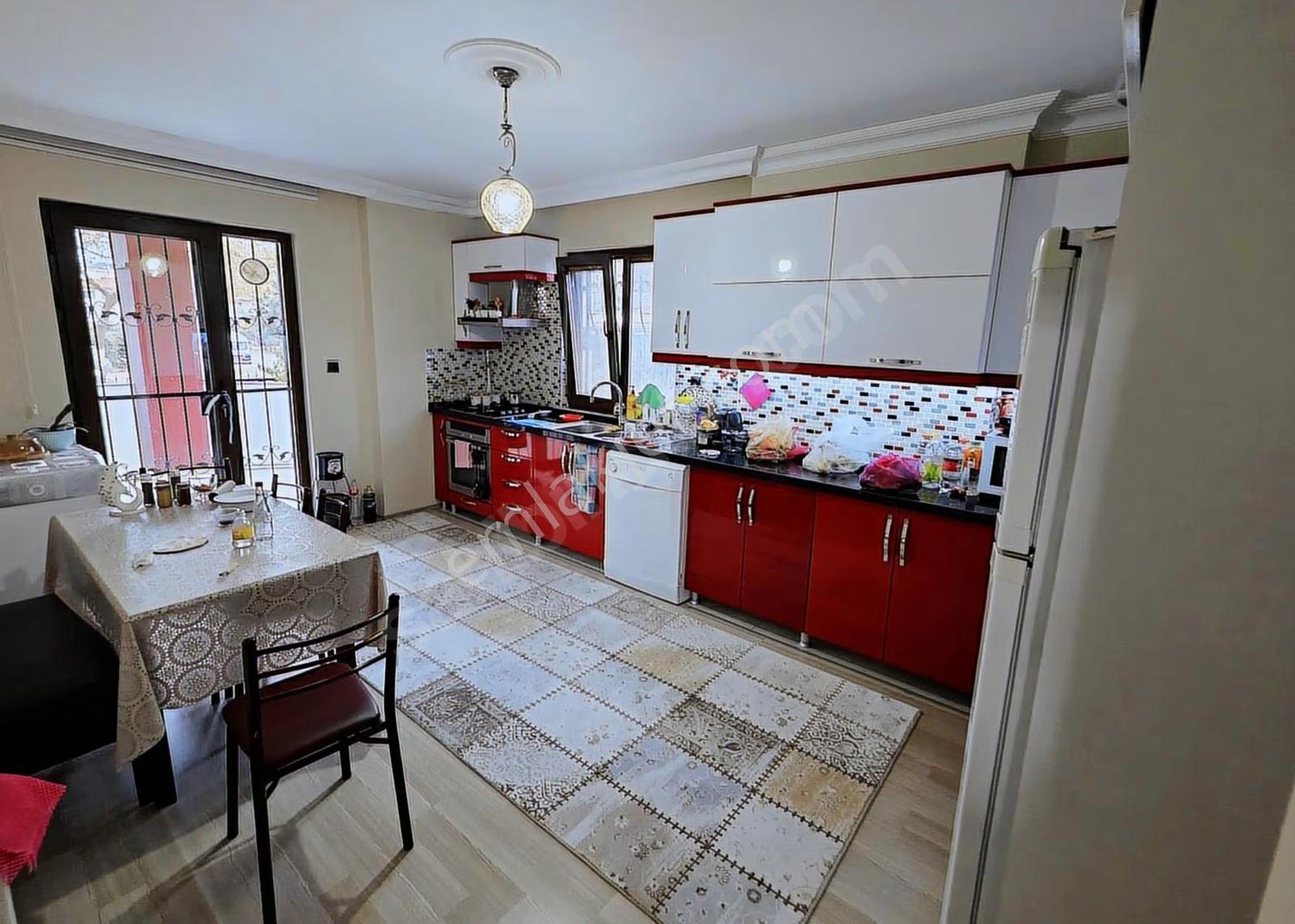 Termal Yolu Üzerinde Ferah Oturum İçin Mükemmel Satılık Villa - Görsel 6