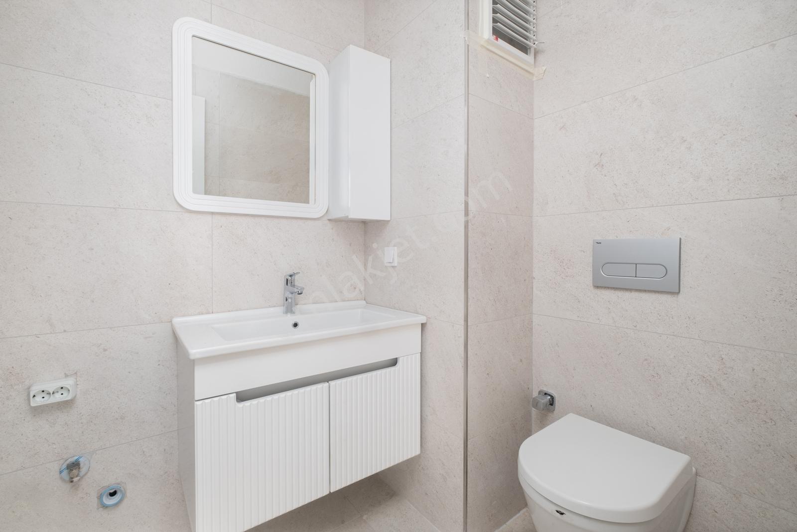 Remax Area Dan Cadde Üzerinde Satılık Ara Kat Sıfır 3+1 Daire - Görsel 8