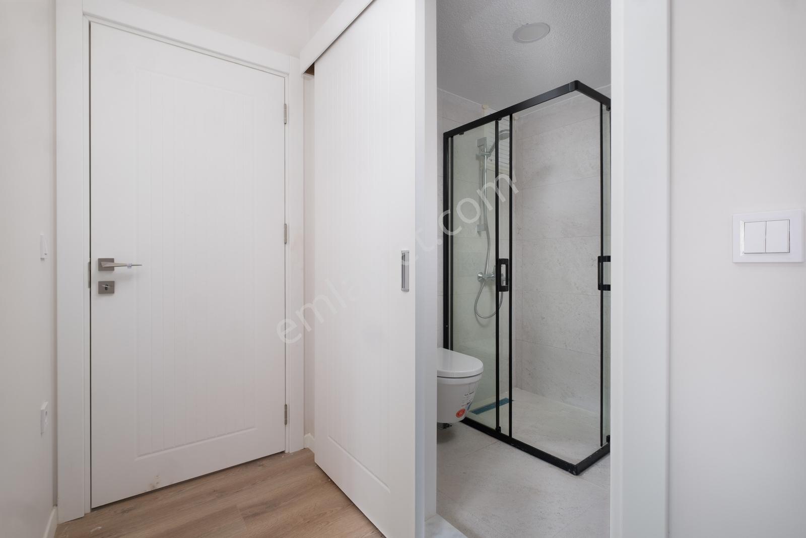 Remax Area Dan Cadde Üzerinde Satılık Ara Kat Sıfır 3+1 Daire - Görsel 25