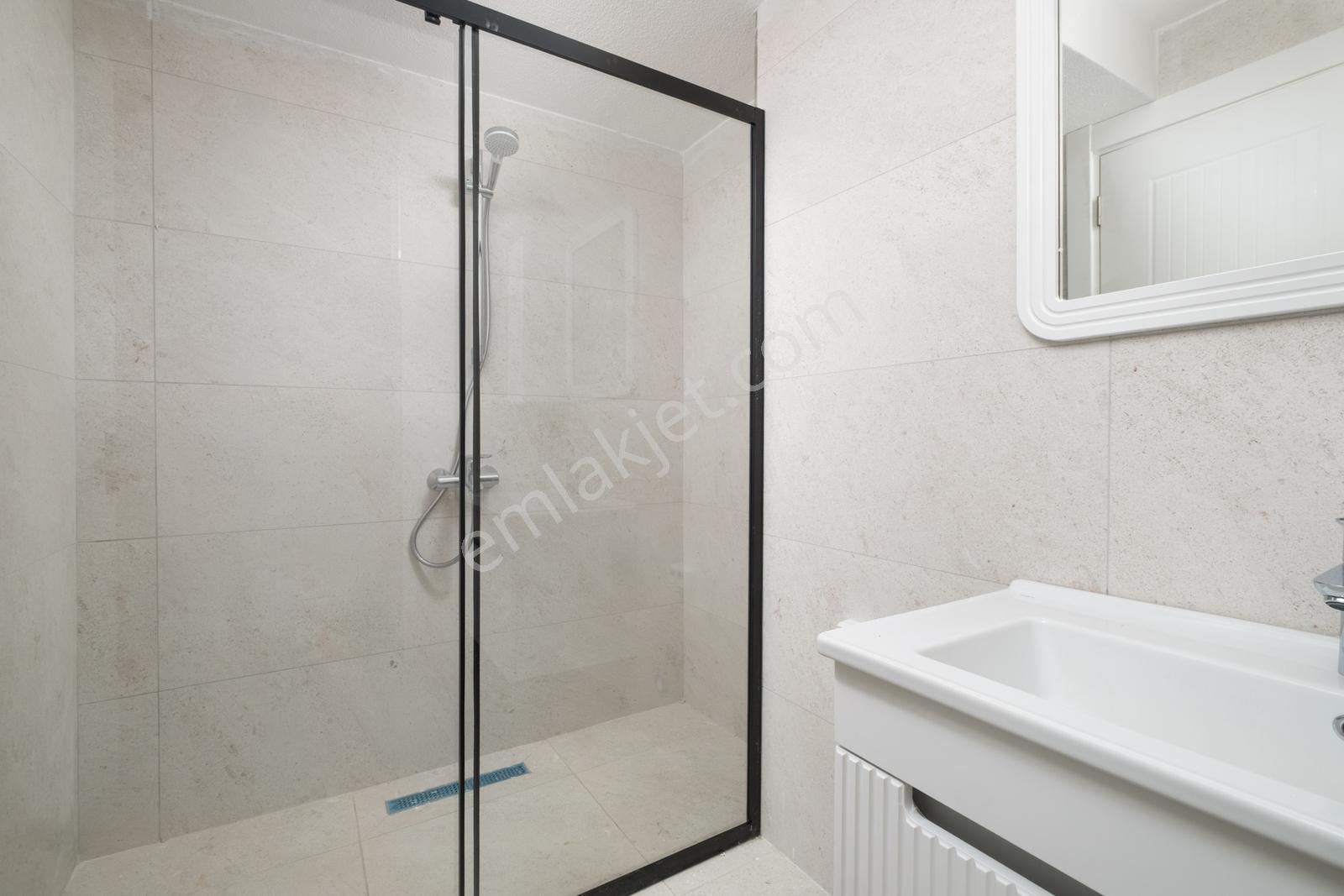 Remax Area Dan Cadde Üzerinde Satılık Ara Kat Sıfır 3+1 Daire - Görsel 9