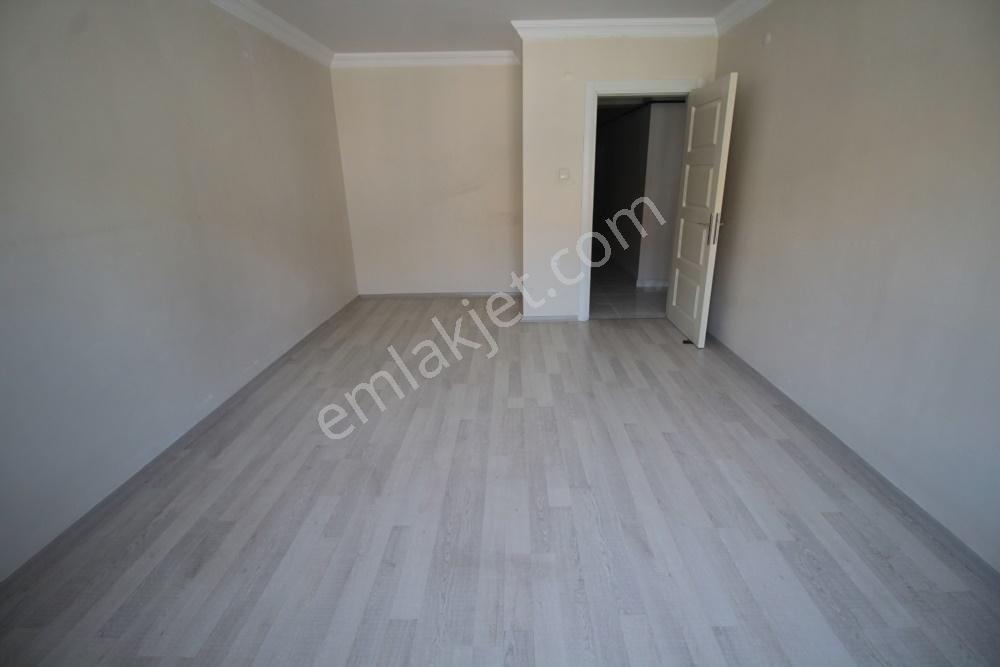 Merkezi Konumda Kapalı Otoparklı 150m2 Geniş 3+1 Aileye Uygun - Görsel 7