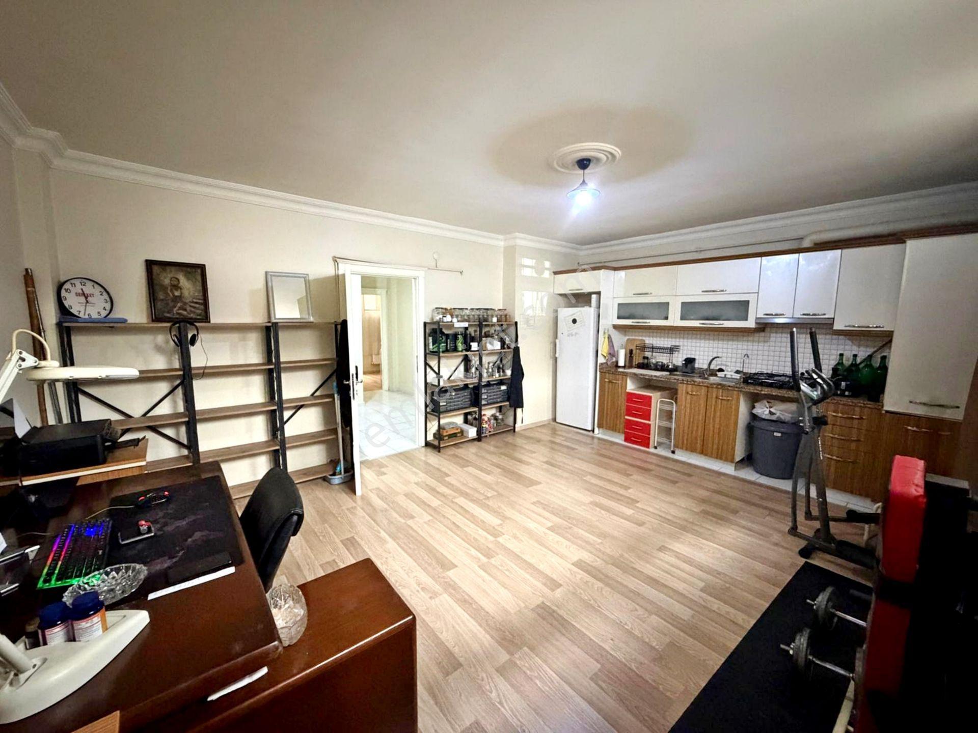 Alban'dan Bahçe Kullanımlı Metrobüs Dibi 90m² 2+1 Satılık Daire - Görsel 4