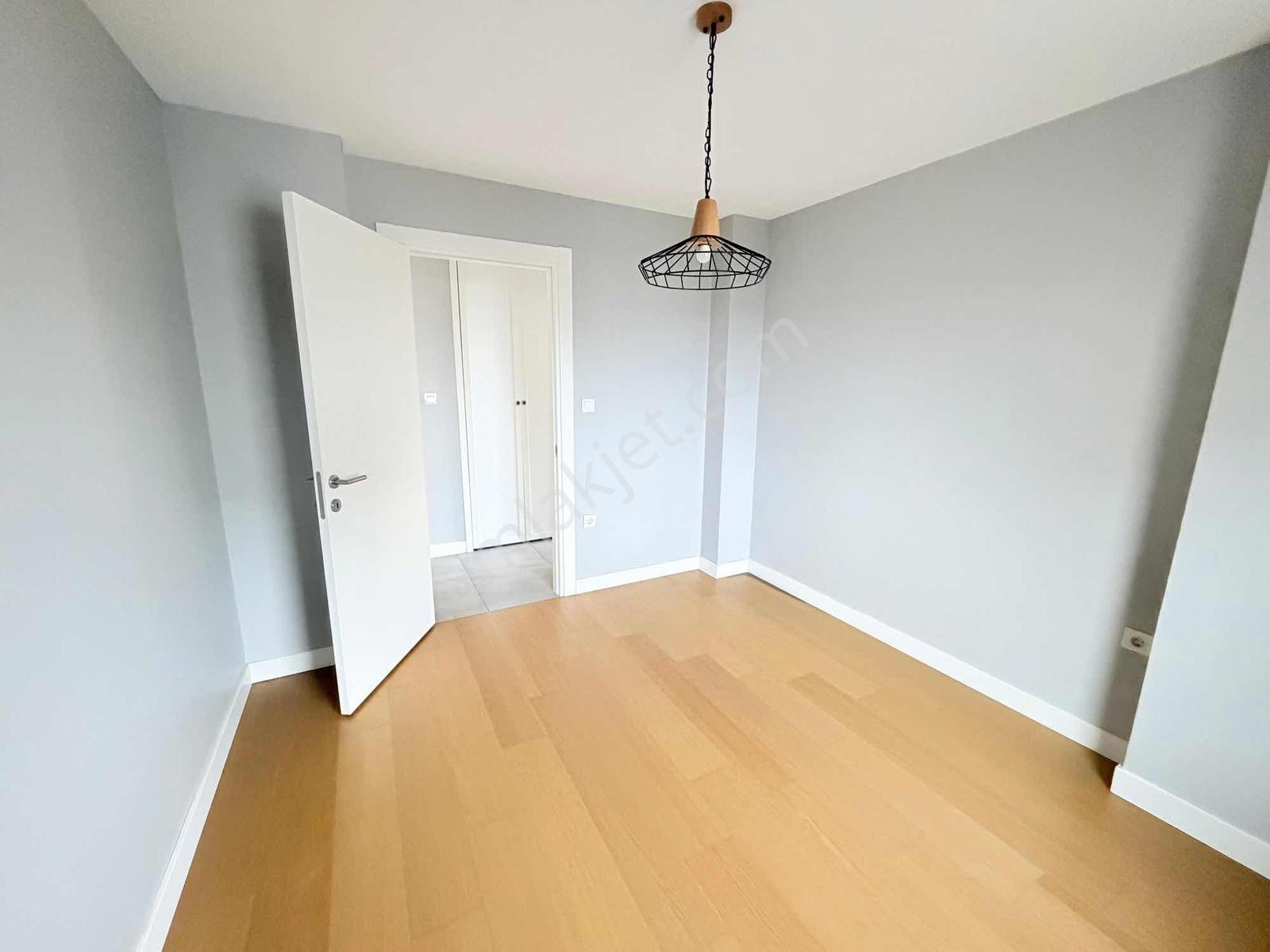 Erenköy'de Satılık 2+1 Daire 110m² Marmaray Ve Bağdat Cad.yakını - Görsel 28