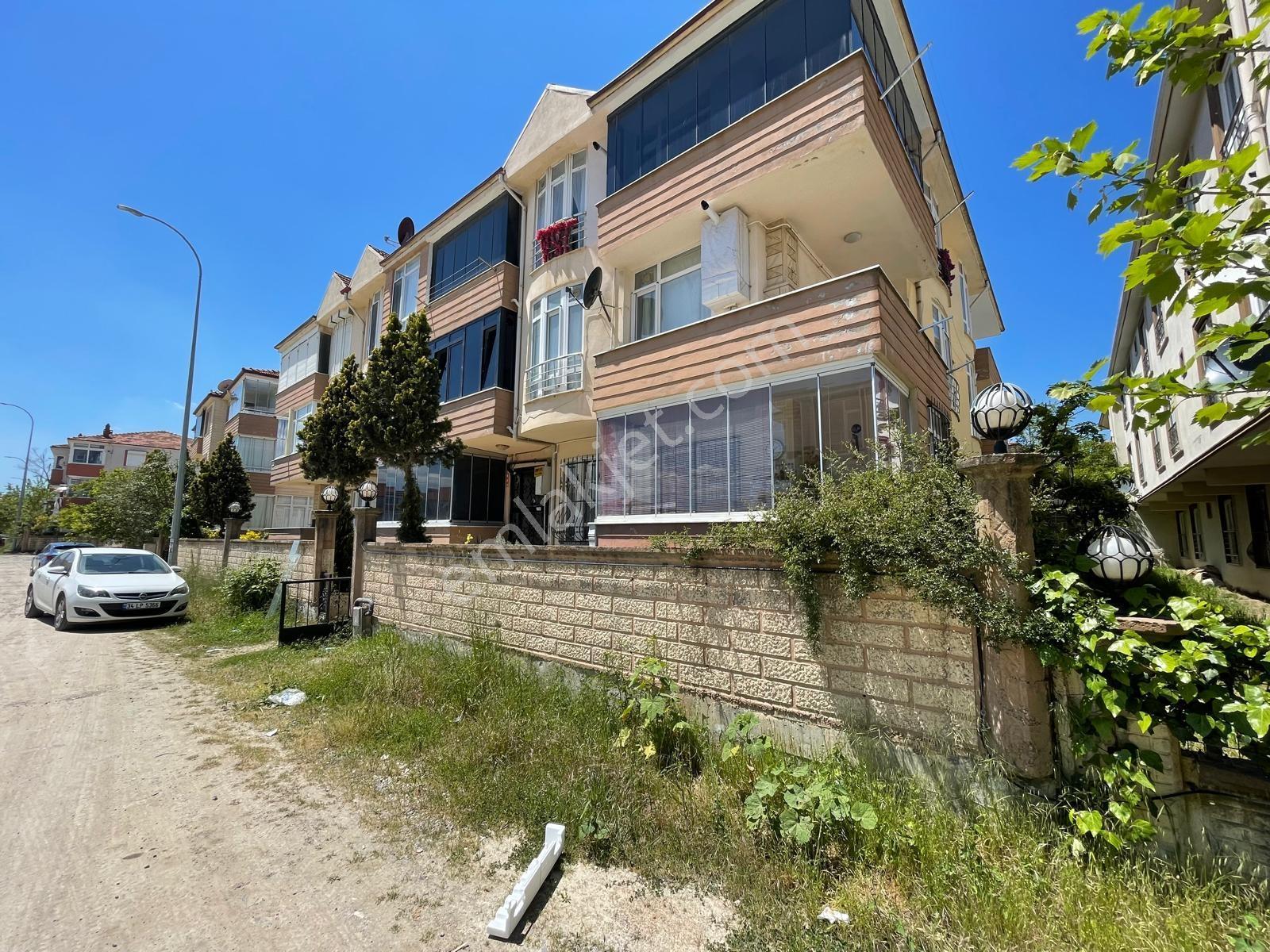 Vizyon Emlaktan Denize 100 Mt Mesafede Ara Kat Eşyalı 2+1 Daire - Görsel 12