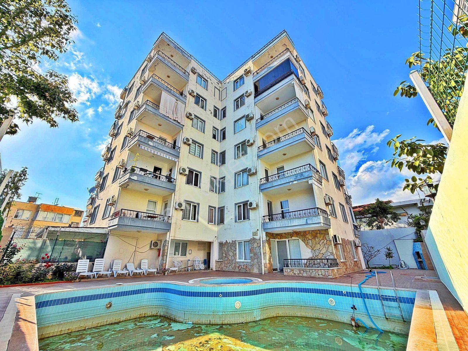 Alanya Cumhuriyet'de Denize Yakın Satılık 1+1 Eşyalı Daire - Görsel 10