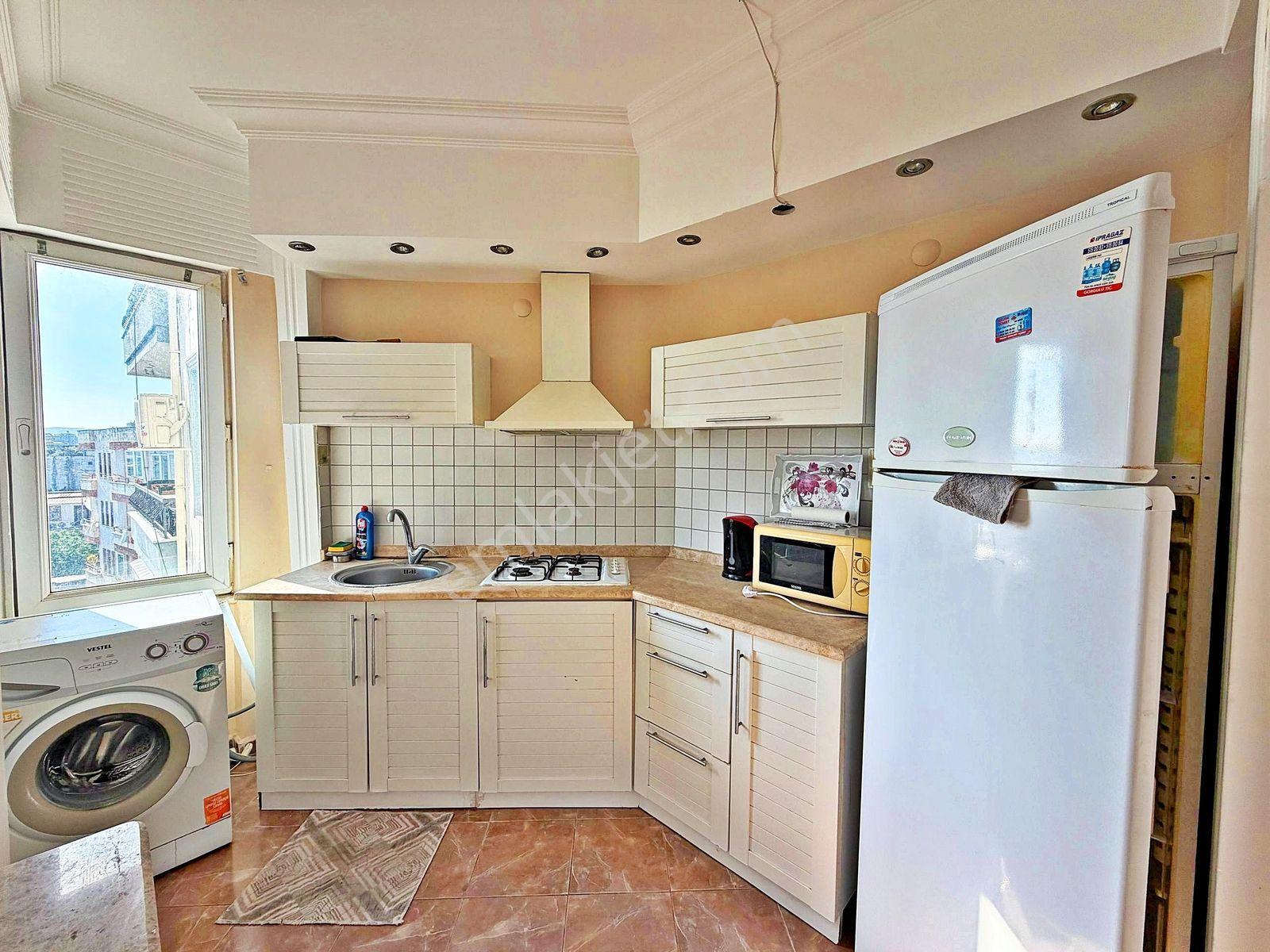 Alanya Cumhuriyet'de Denize Yakın Satılık 1+1 Eşyalı Daire - Görsel 33