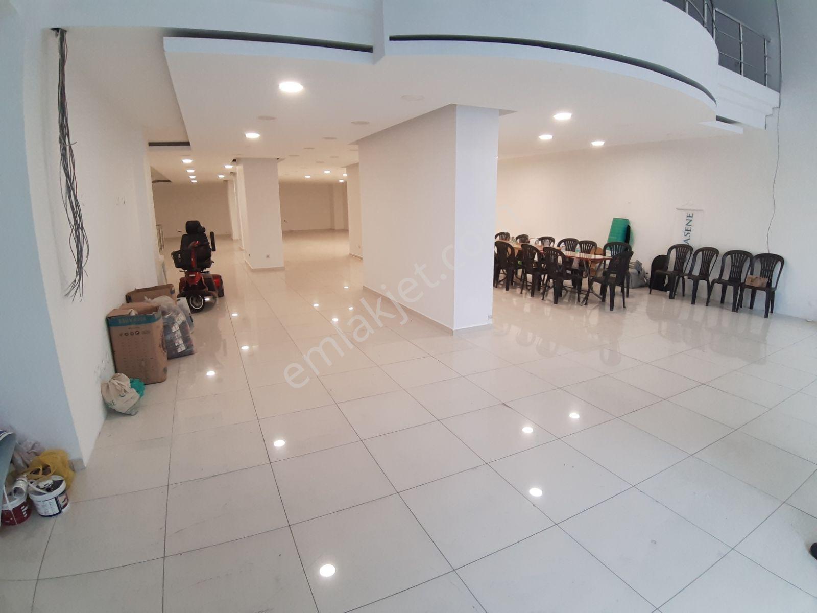 Yayla Gayrımenkuldn Ilkadım Bulvara Cephe Kıralık Dükkan 800 M² - Görsel 34